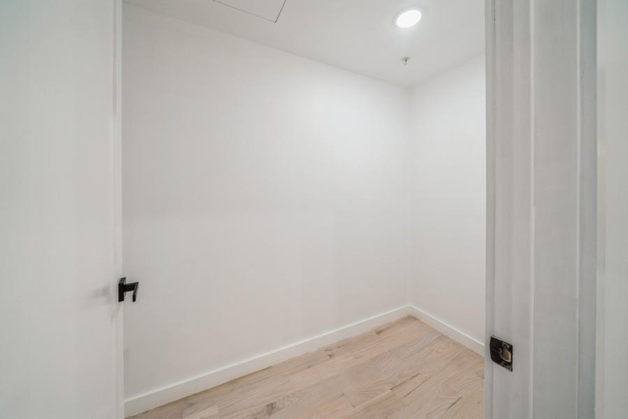 310 4TH ST Unit: 1