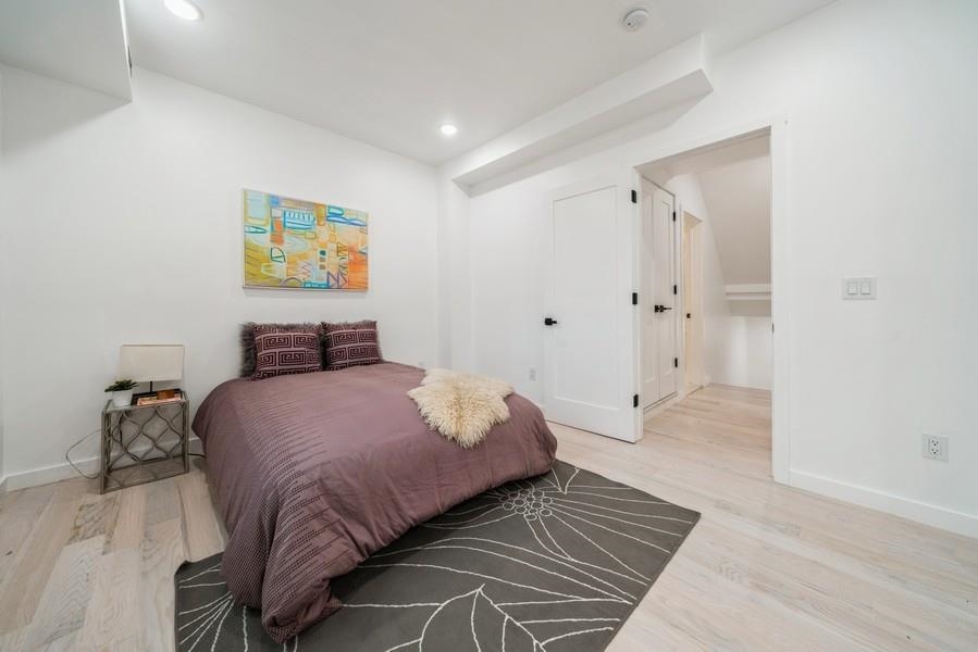 310 4TH ST Unit: 1