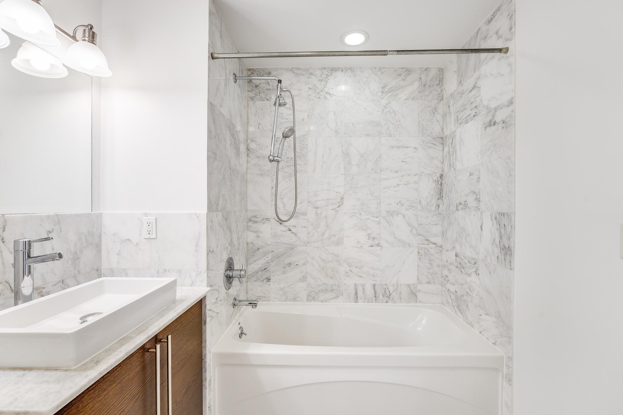 10 REGENT ST Unit 315