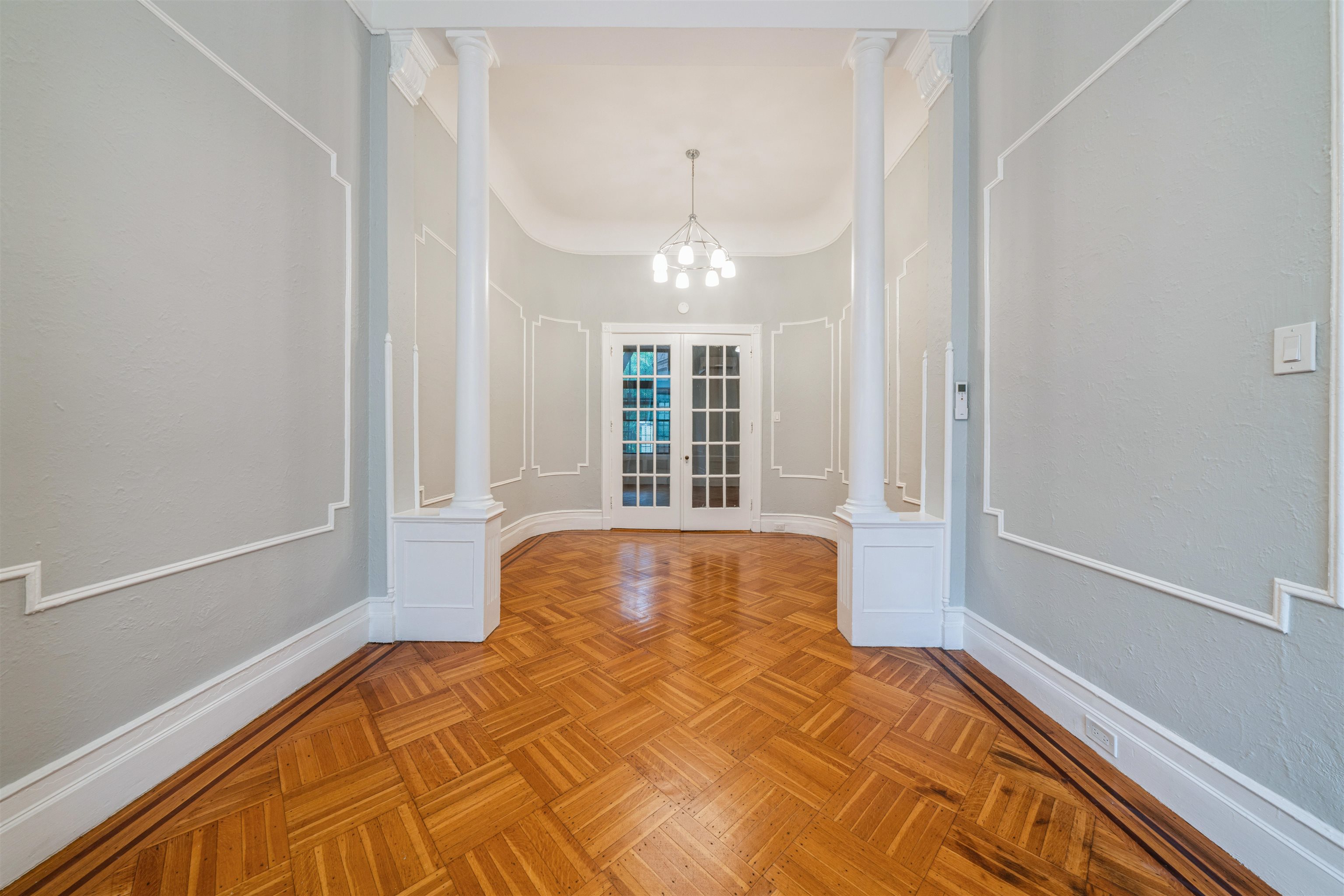 256 MONTGOMERY ST Unit: 2