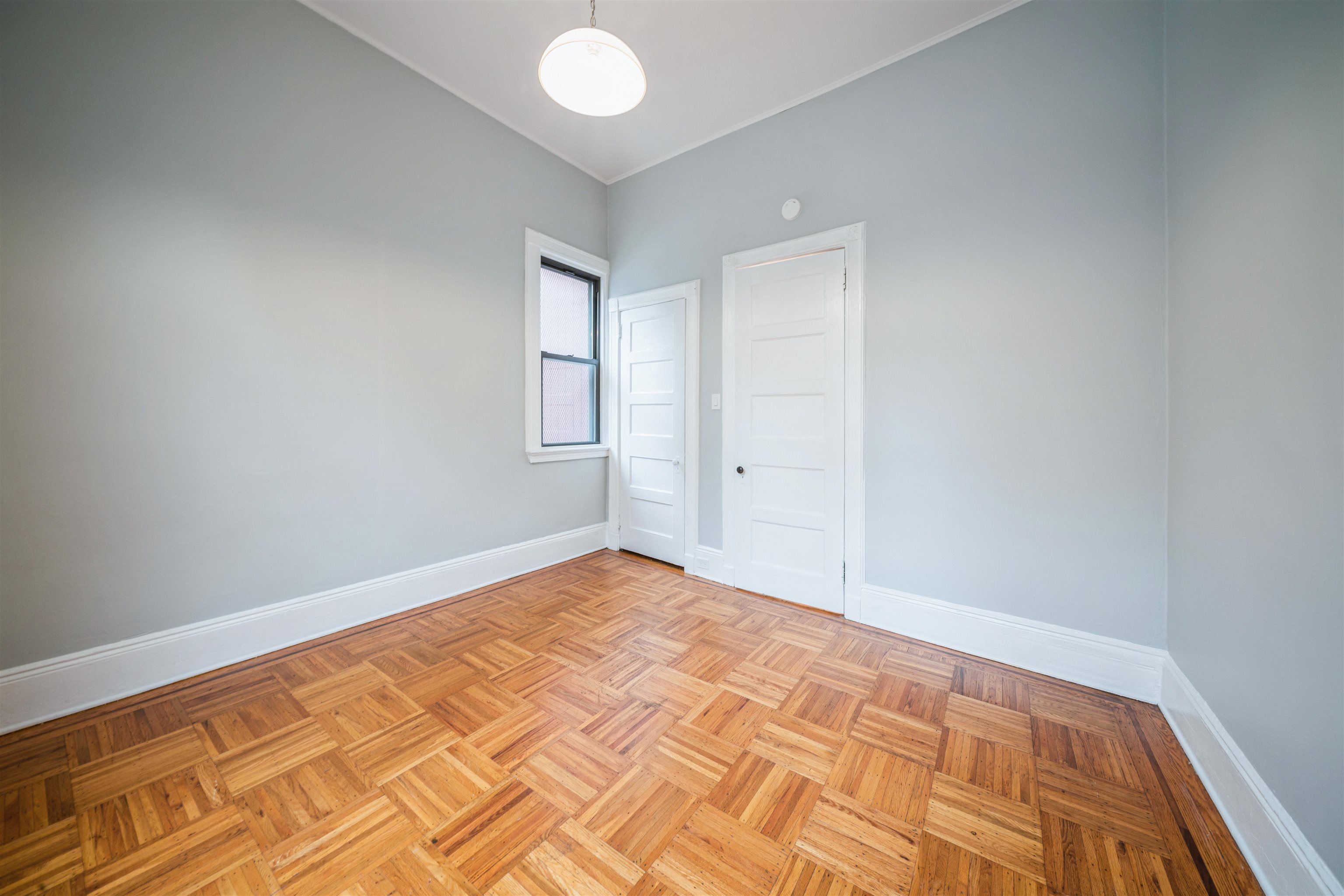 256 MONTGOMERY ST Unit: 2