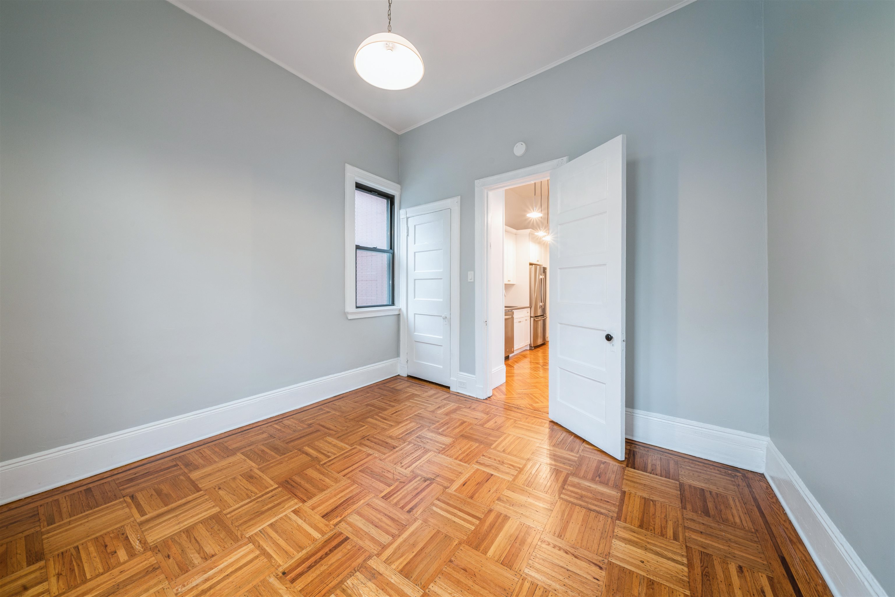 256 MONTGOMERY ST Unit: 2