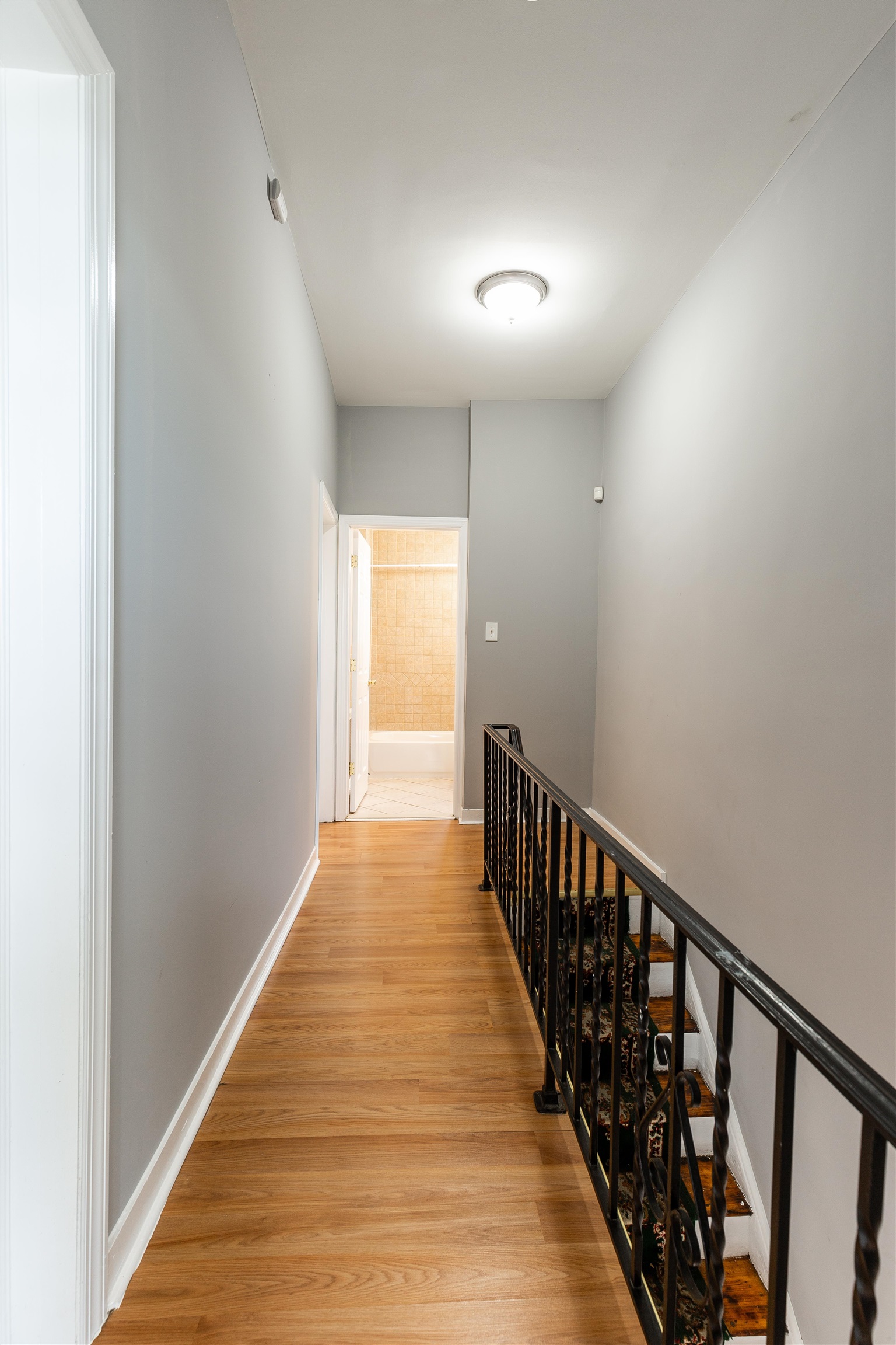 2A DWIGHT ST