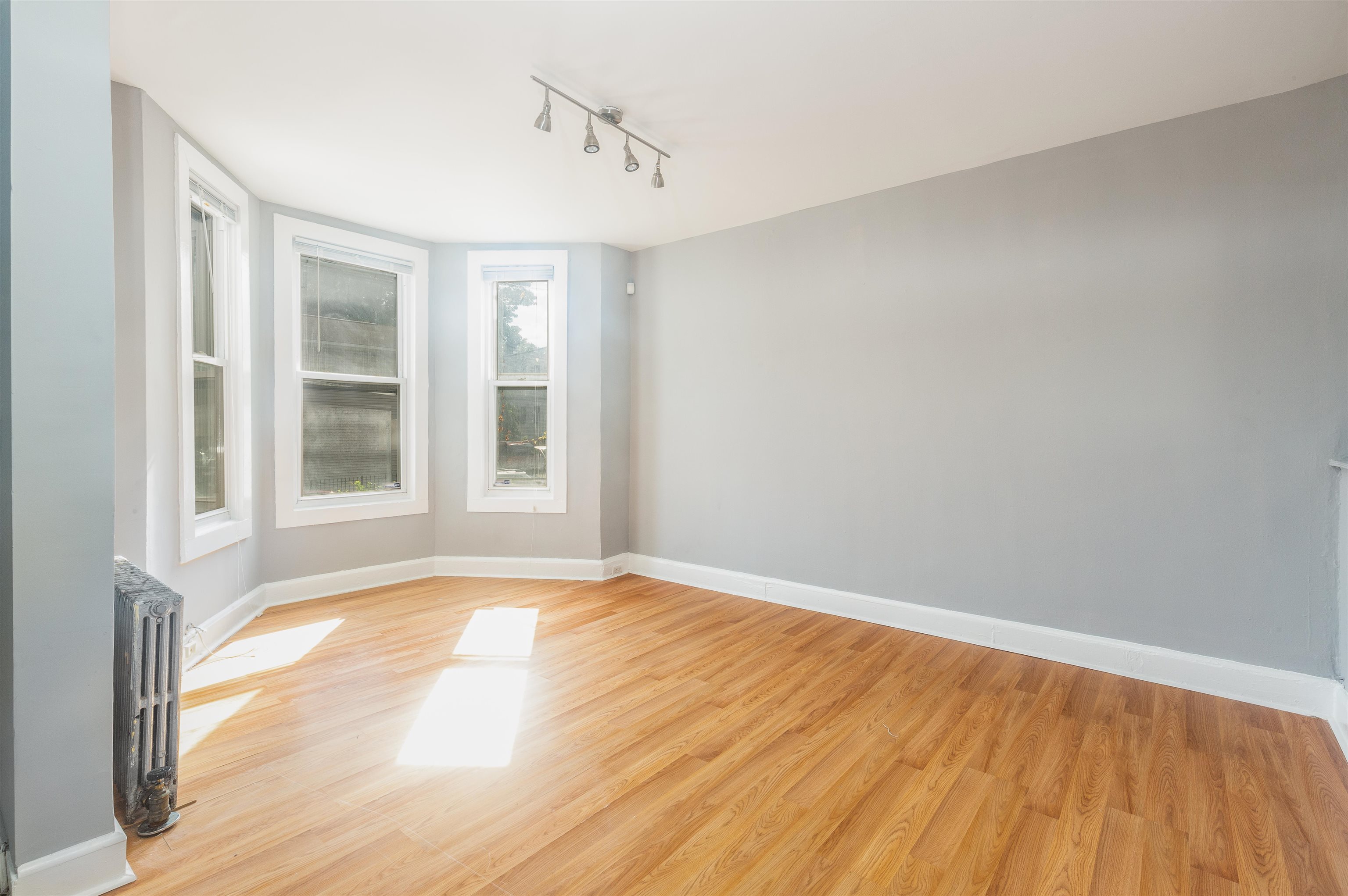 2A DWIGHT ST