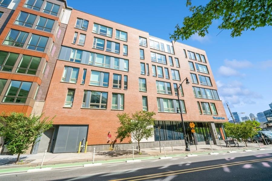 380 NEWARK AVE Unit: 305