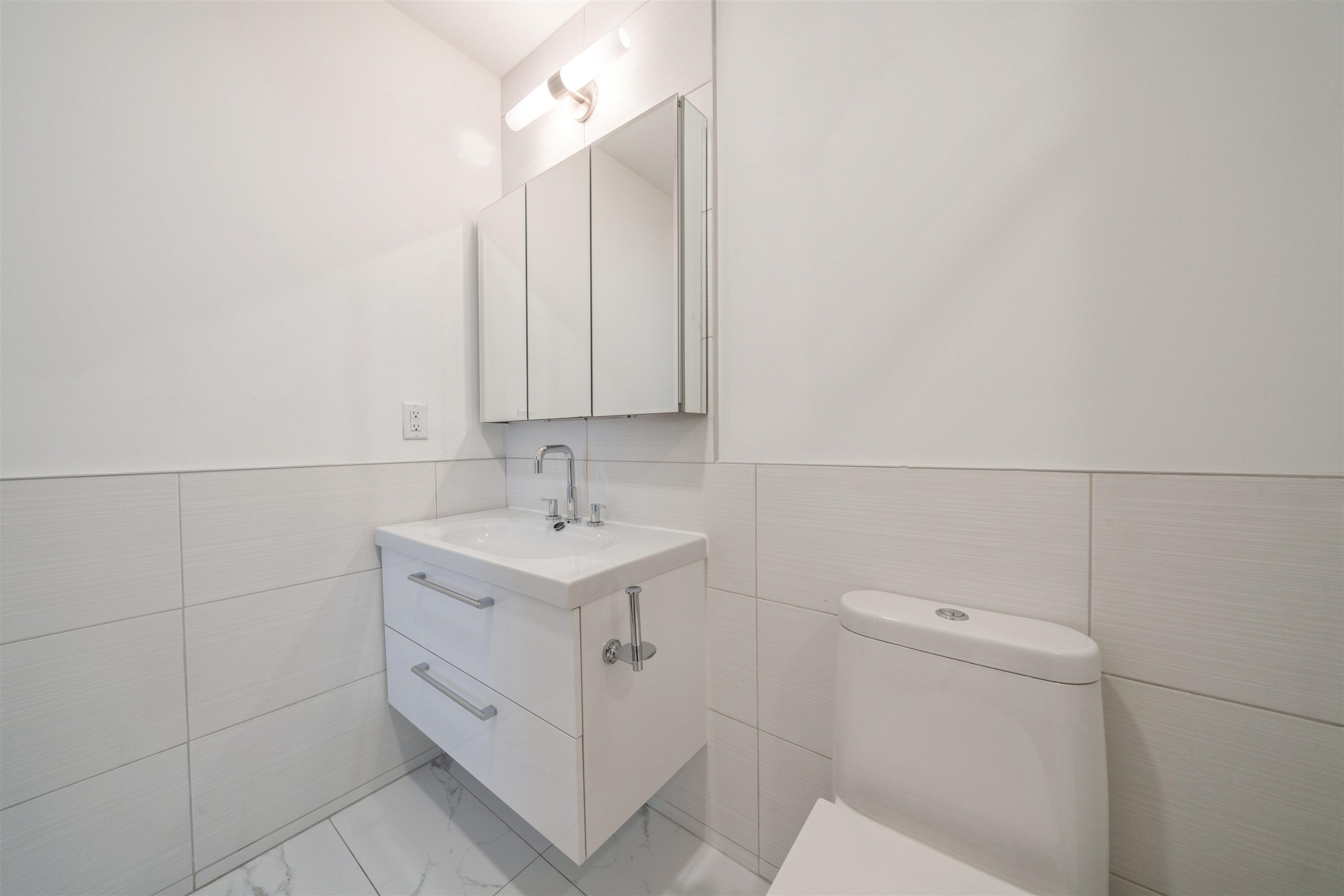 380 NEWARK AVE Unit: 305