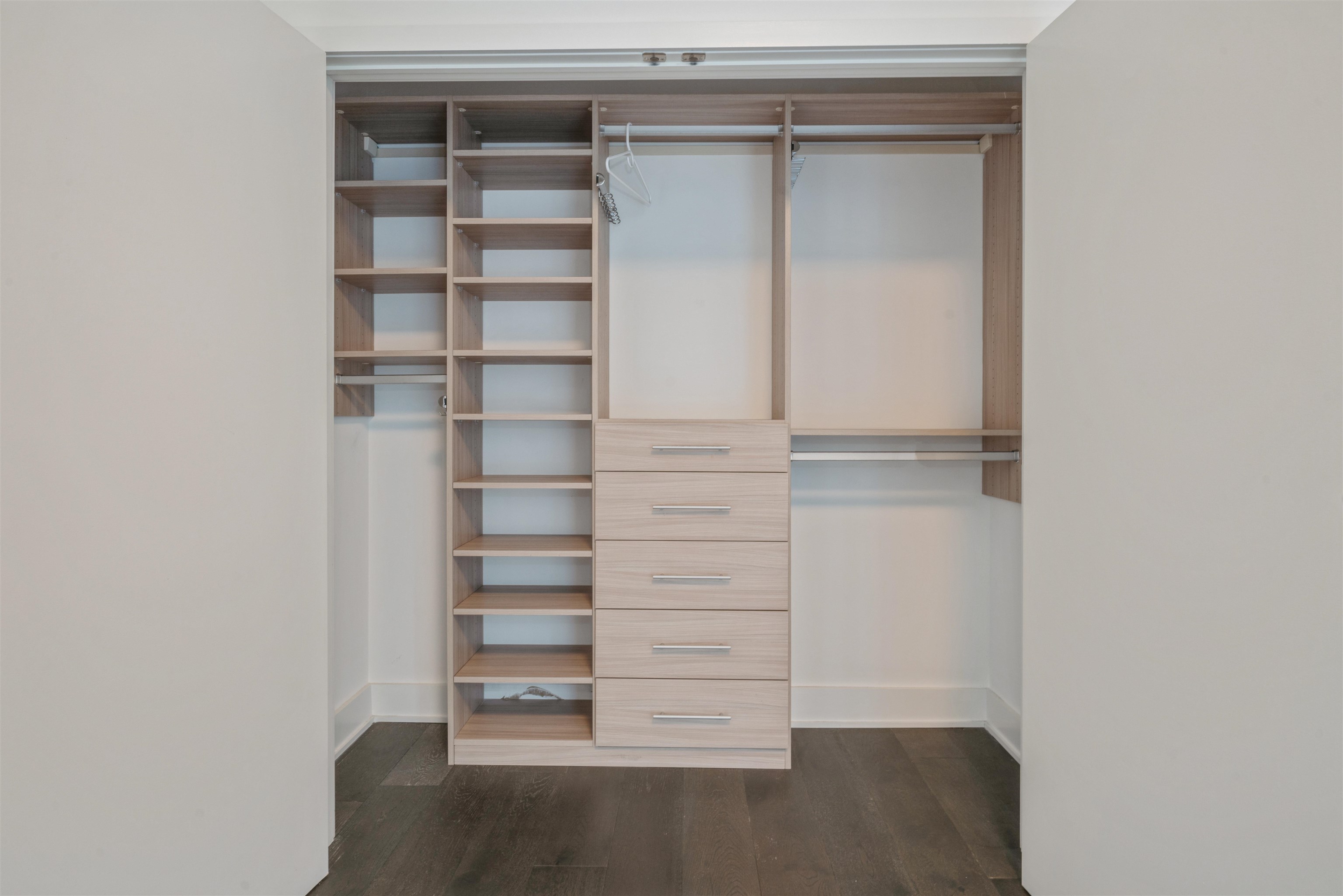 380 NEWARK AVE Unit: 305