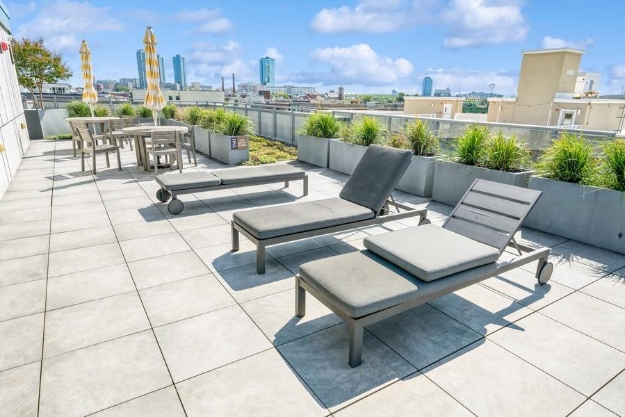 380 NEWARK AVE Unit: 305