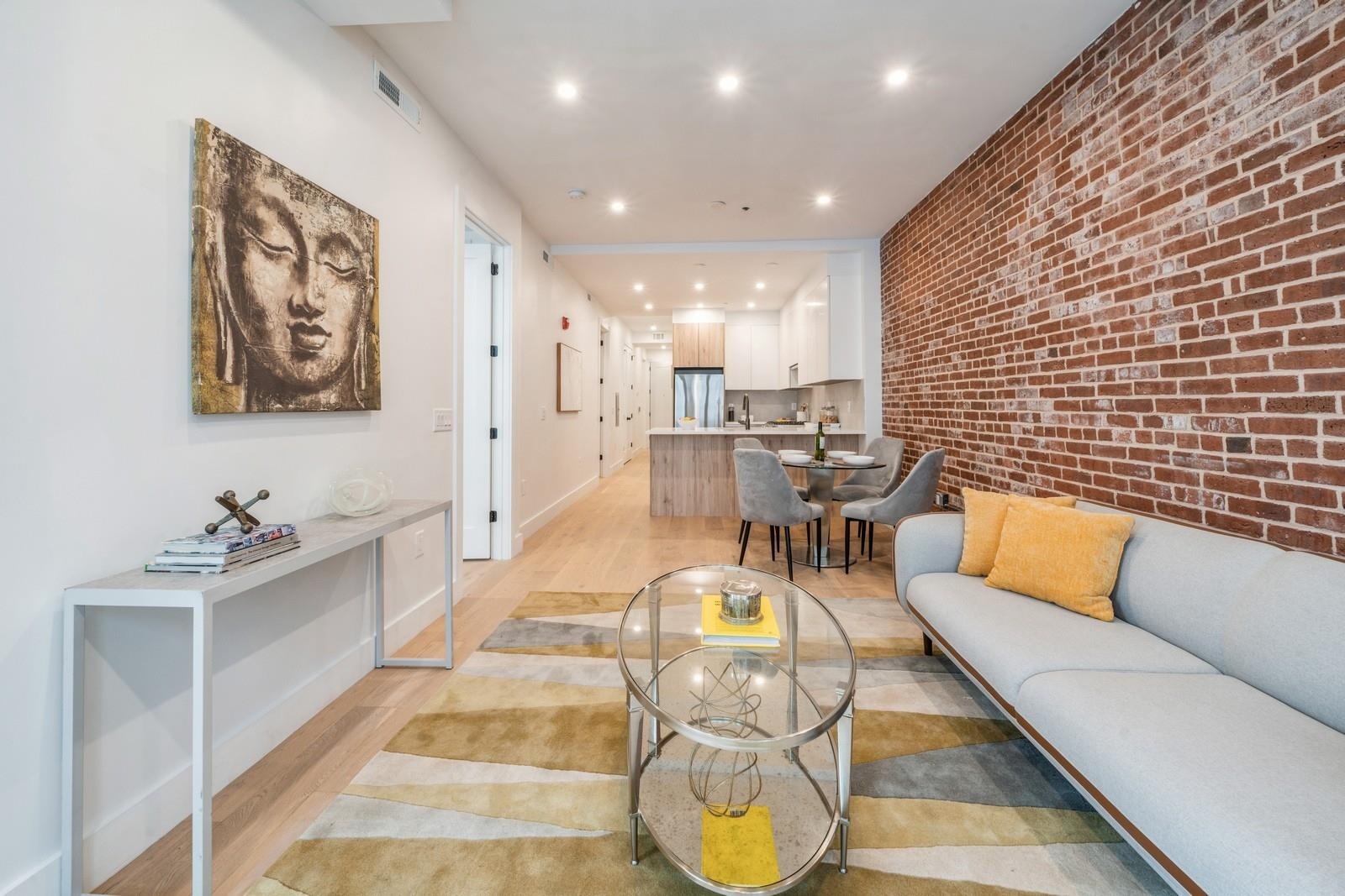 87 BRIGHT ST Unit: 2