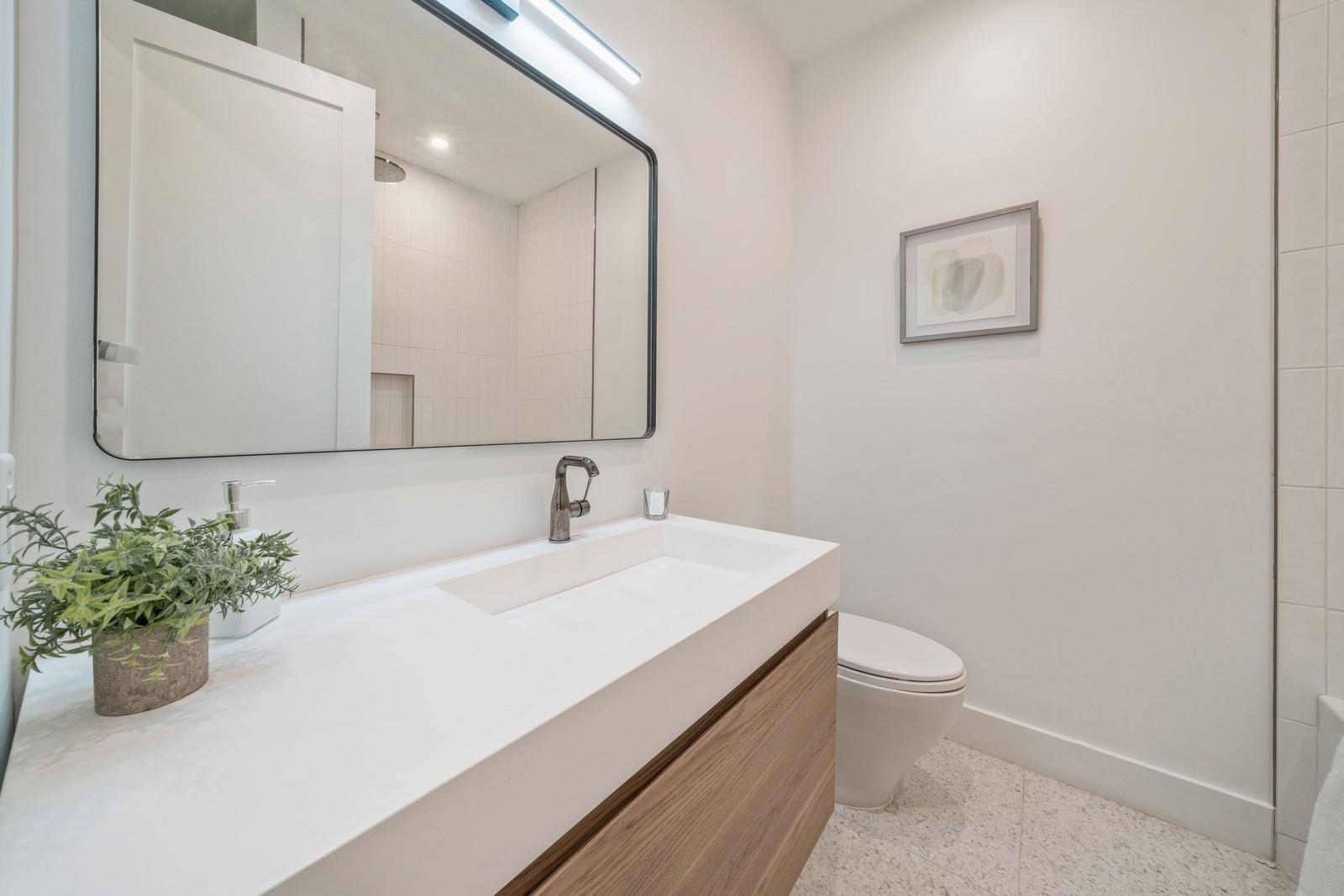 87 BRIGHT ST Unit: 2