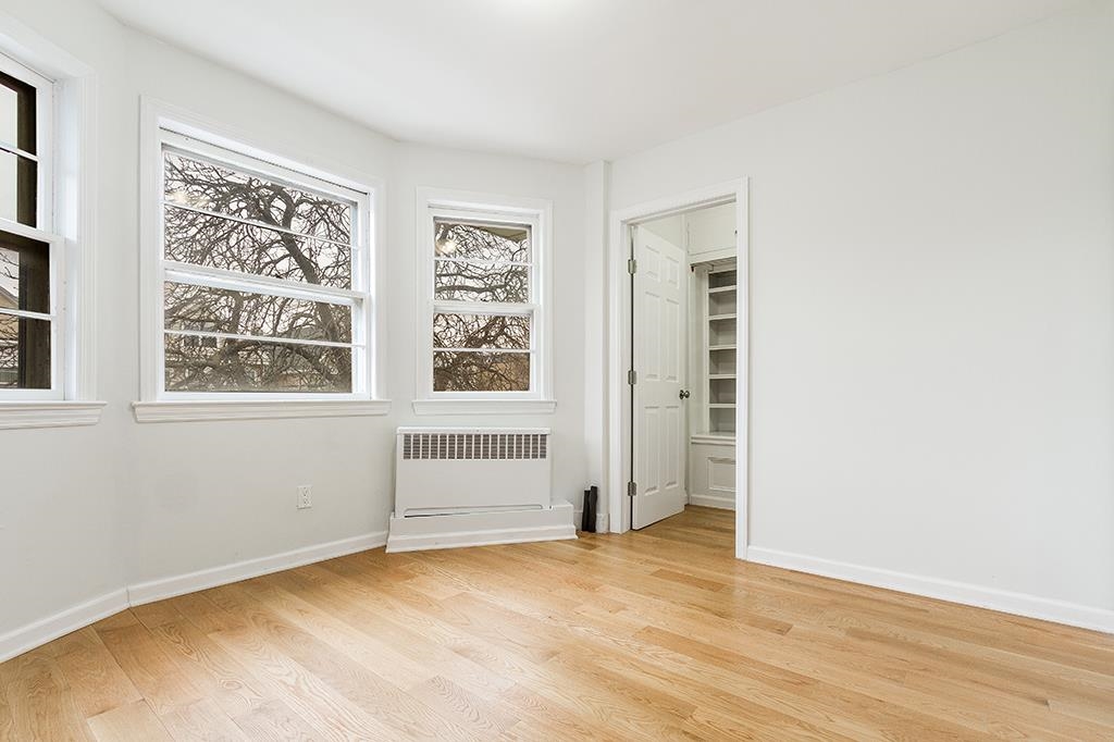 19 EAST 36TH ST