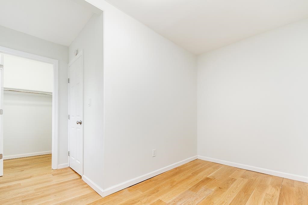 19 EAST 36TH ST
