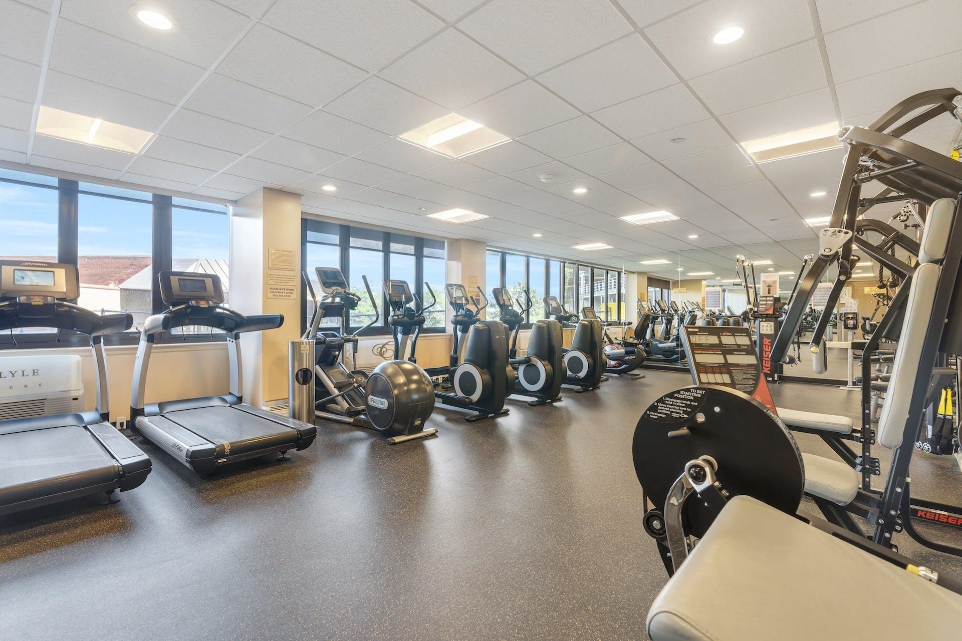100 CARLYLE DR Unit: 11 C North