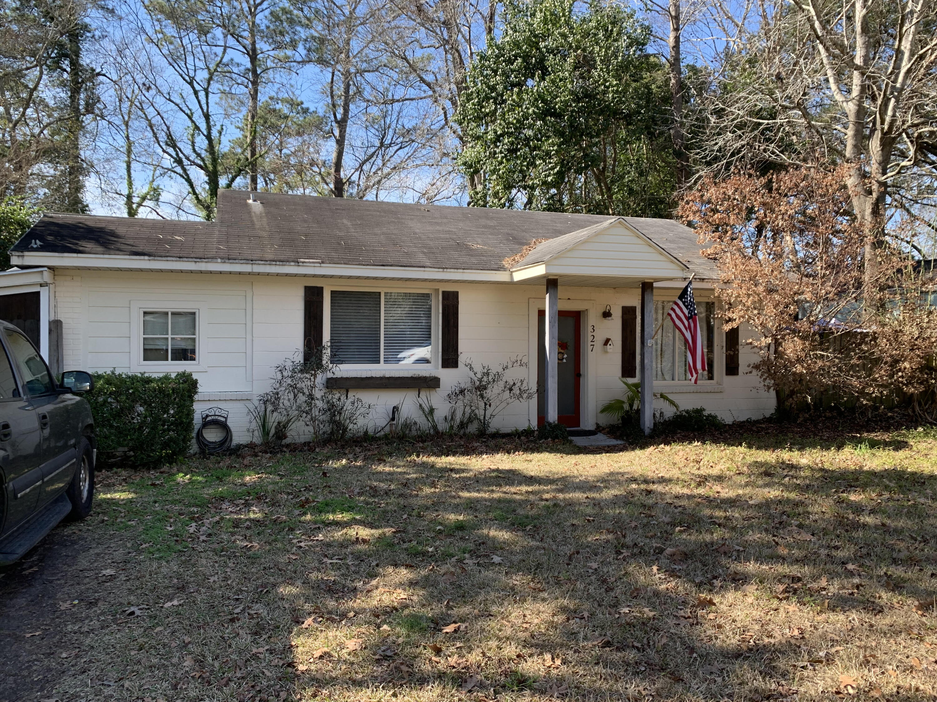 327 Hollywood Drive