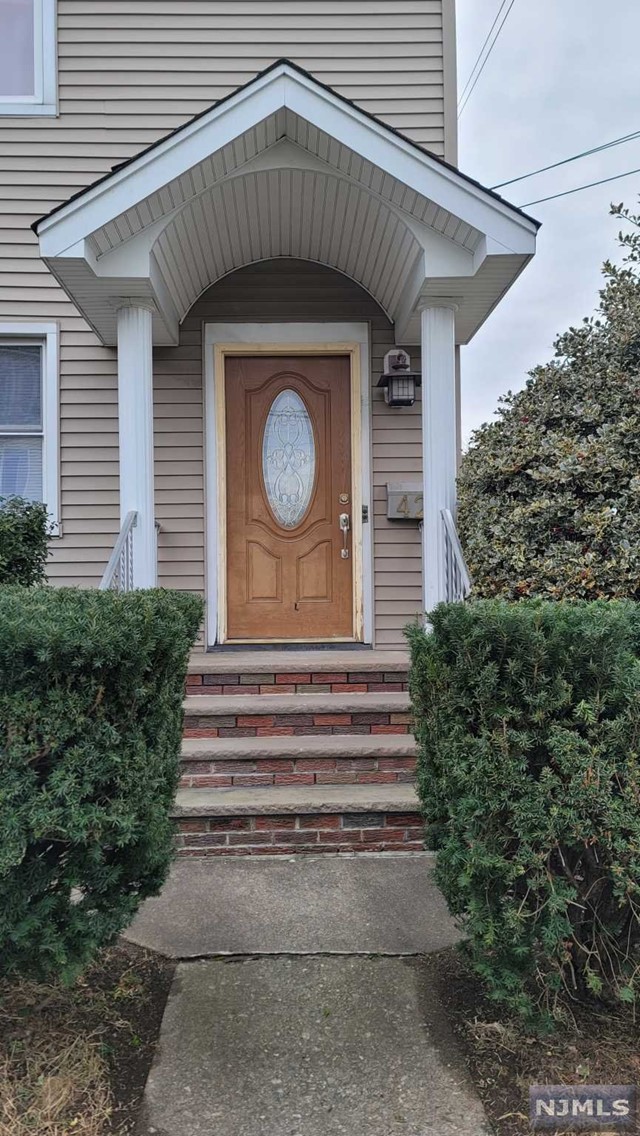 42 Stein Avenue 2