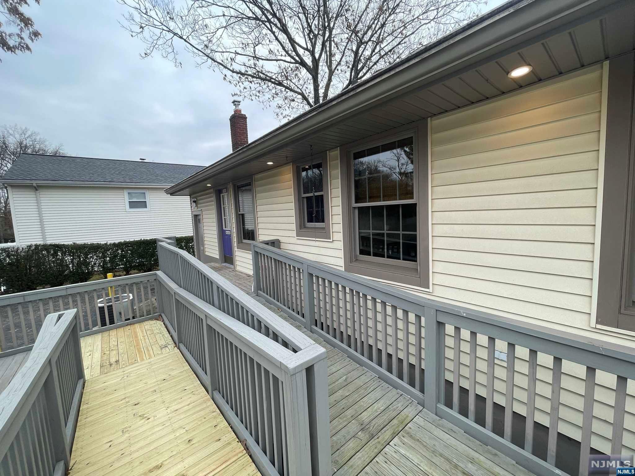 35 E Prospect Street