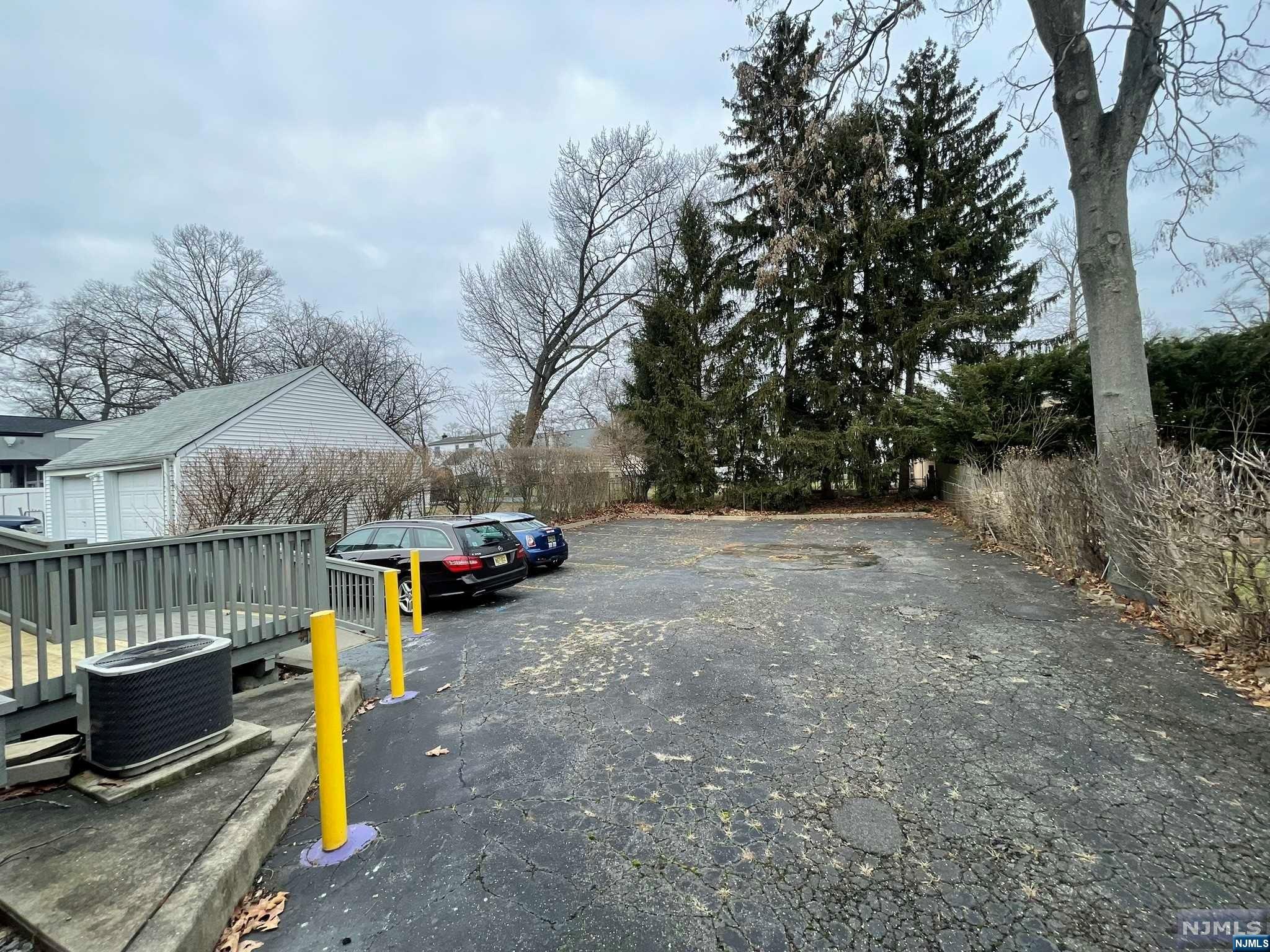 35 E Prospect Street