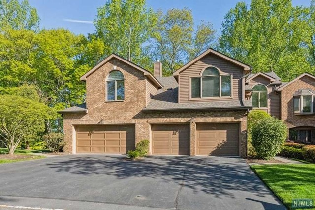 23 Lakeview Drive