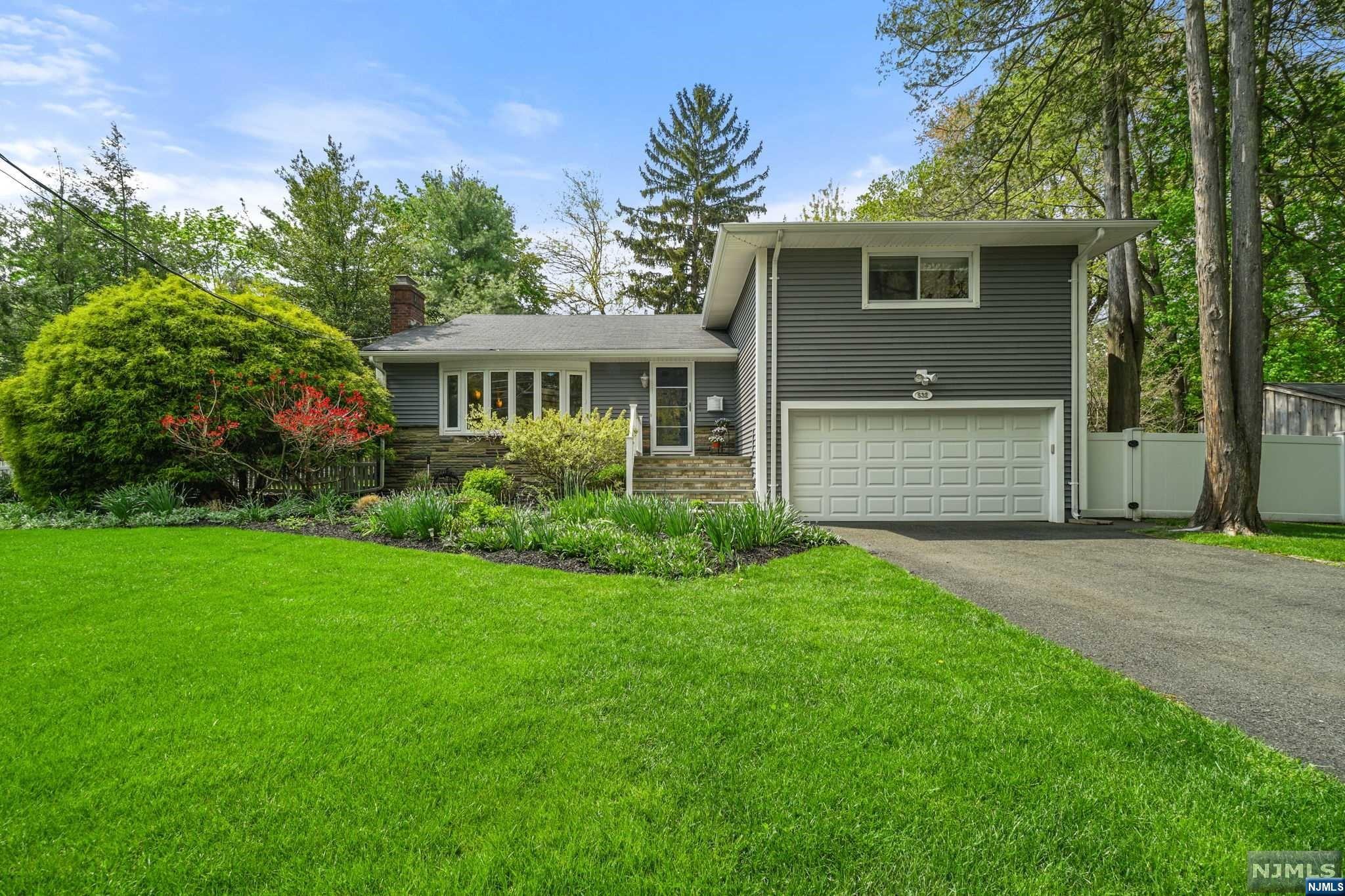 532 Lafayette Road