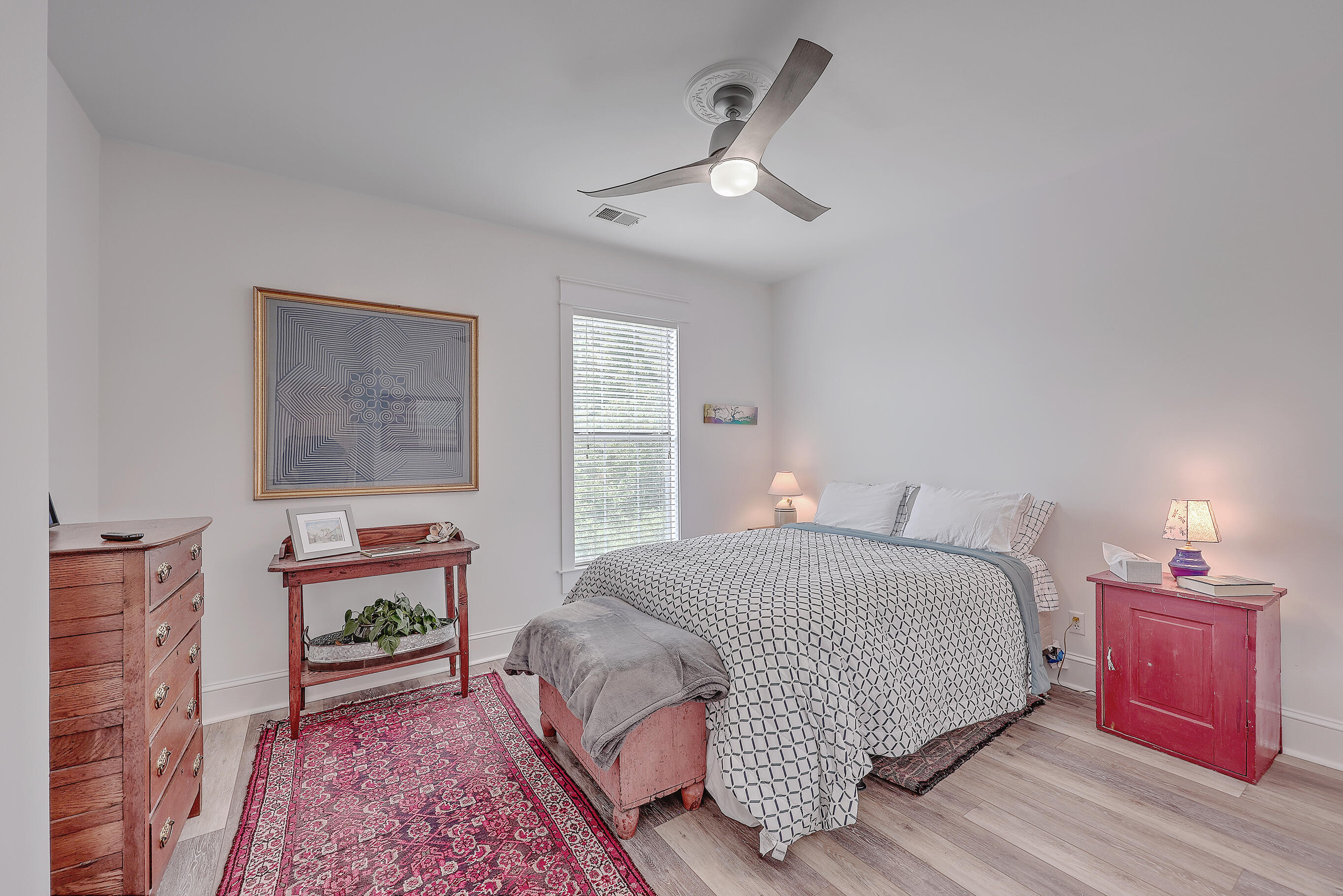 1600 Long Grove Drive Unit: 821