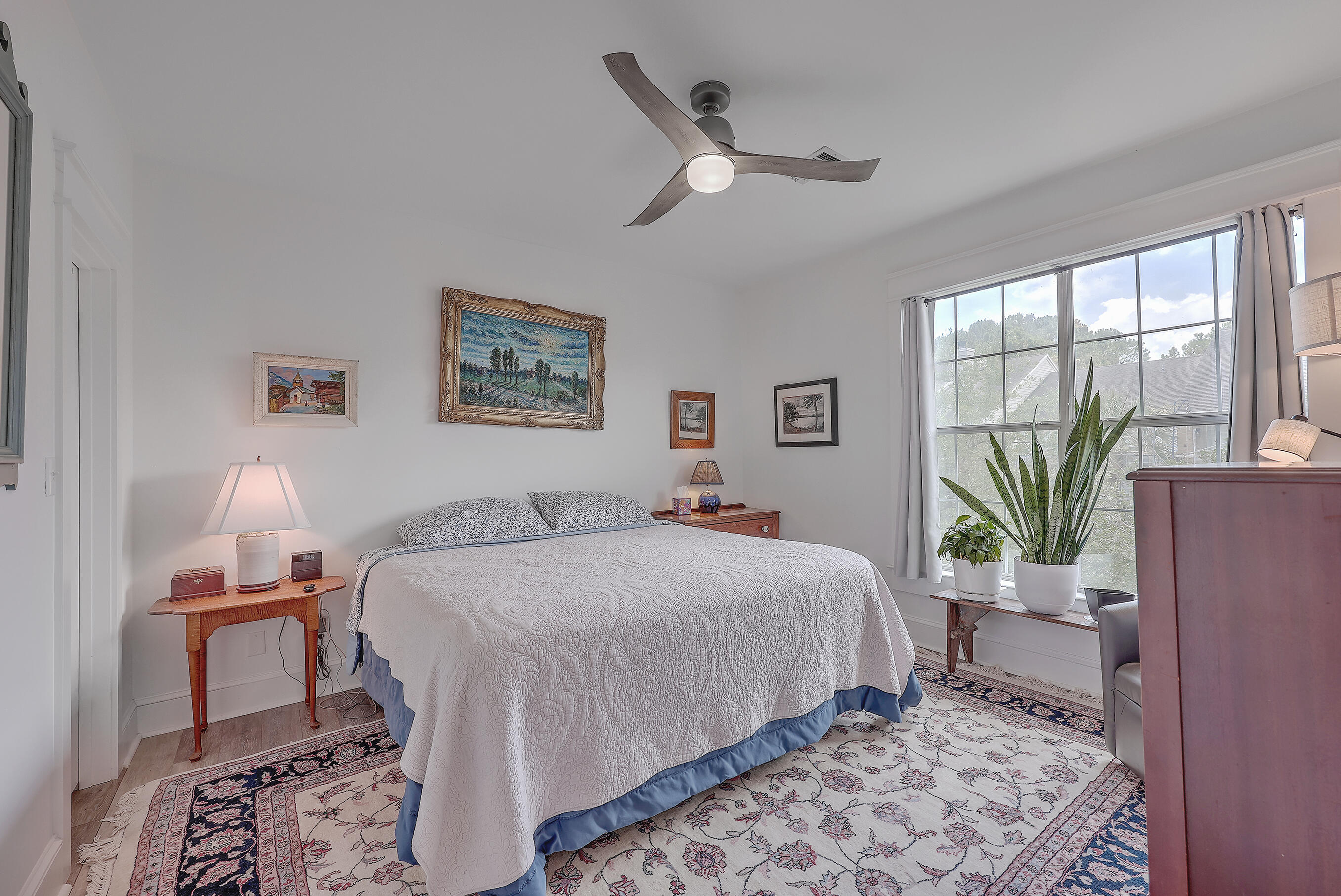 1600 Long Grove Drive Unit: 821