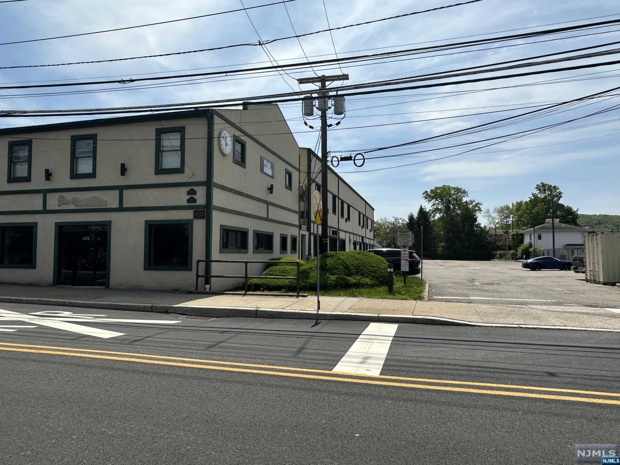 453 Main Street 3