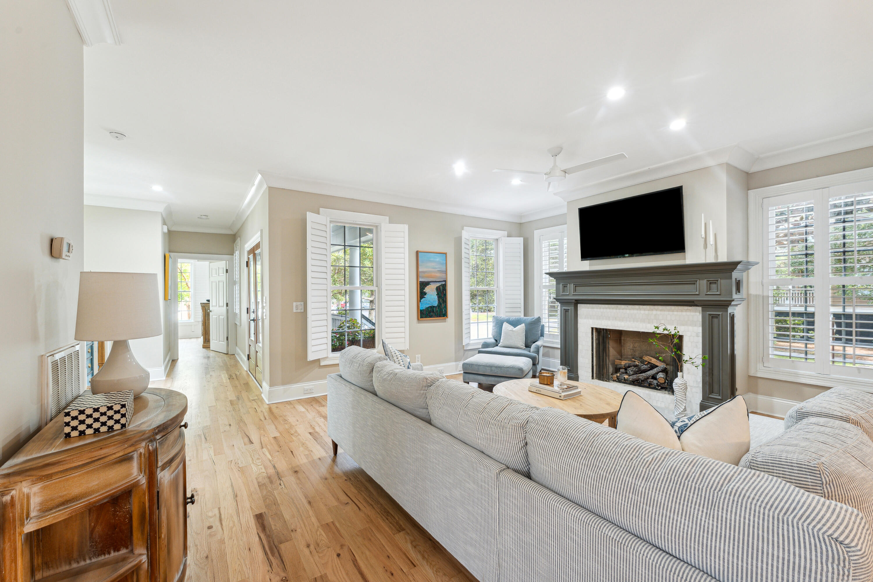 1102 Oak Overhang Street