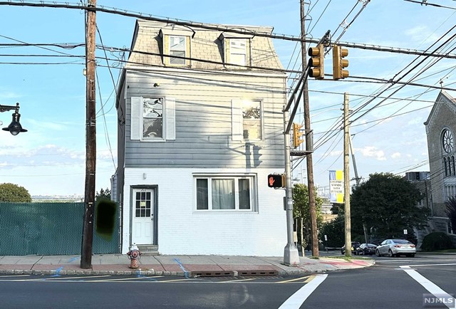 301 Hackensack Street
