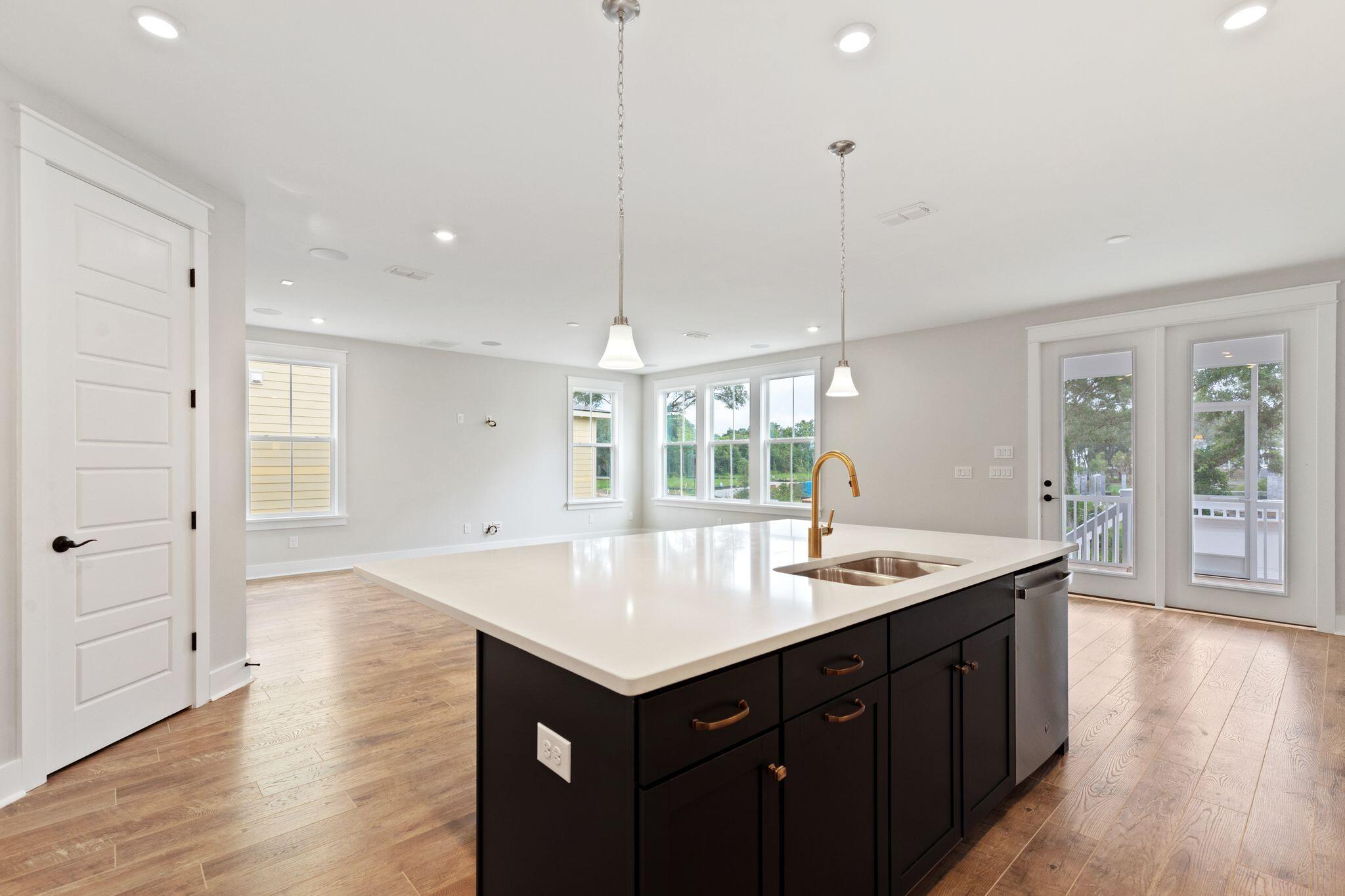 1578 North Lakeshore Drive # 1004