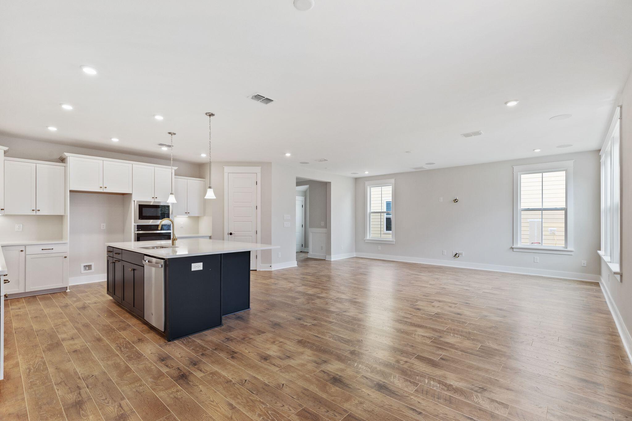 1578 North Lakeshore Drive # 1004