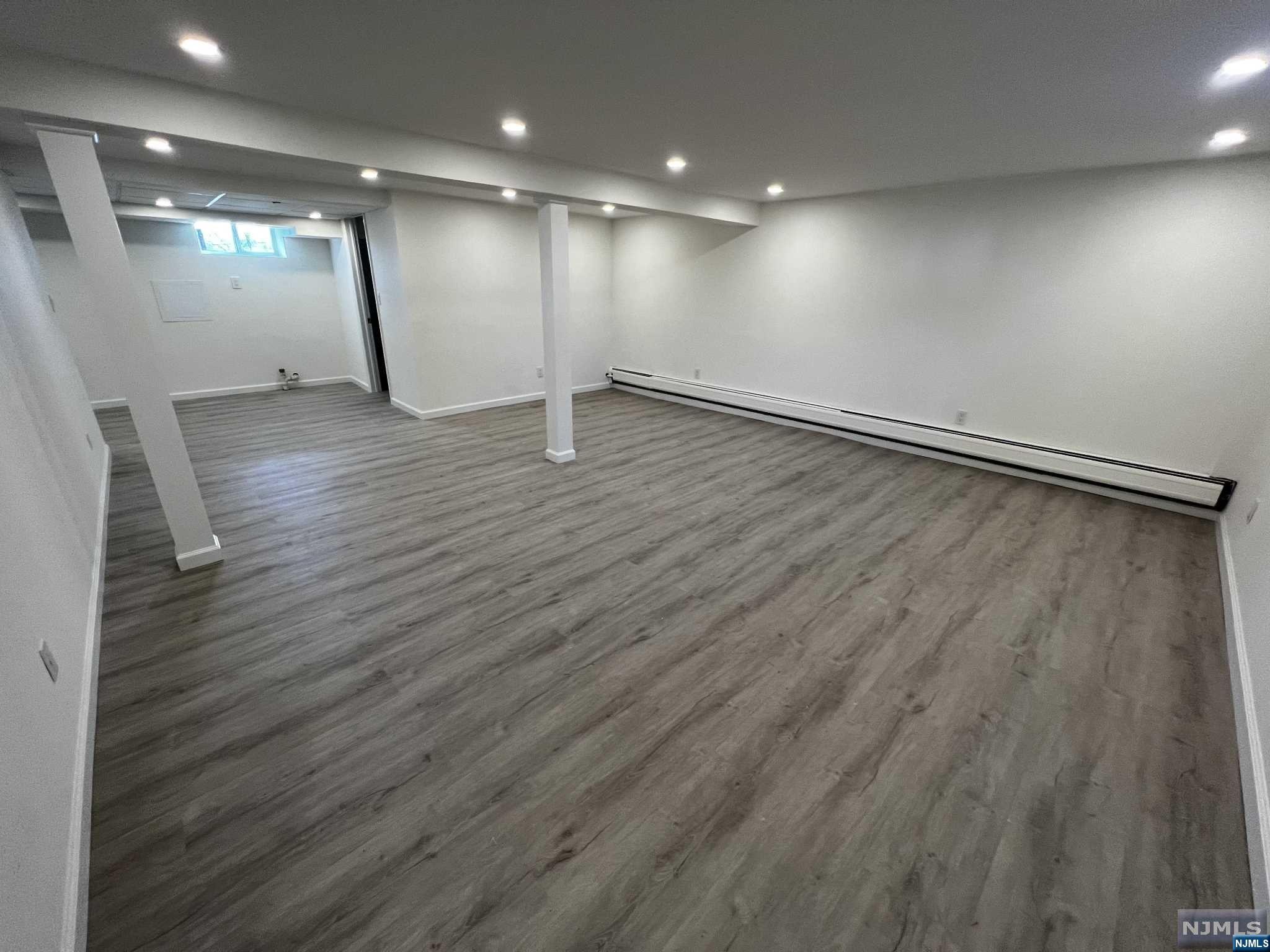 115 Paris Avenue