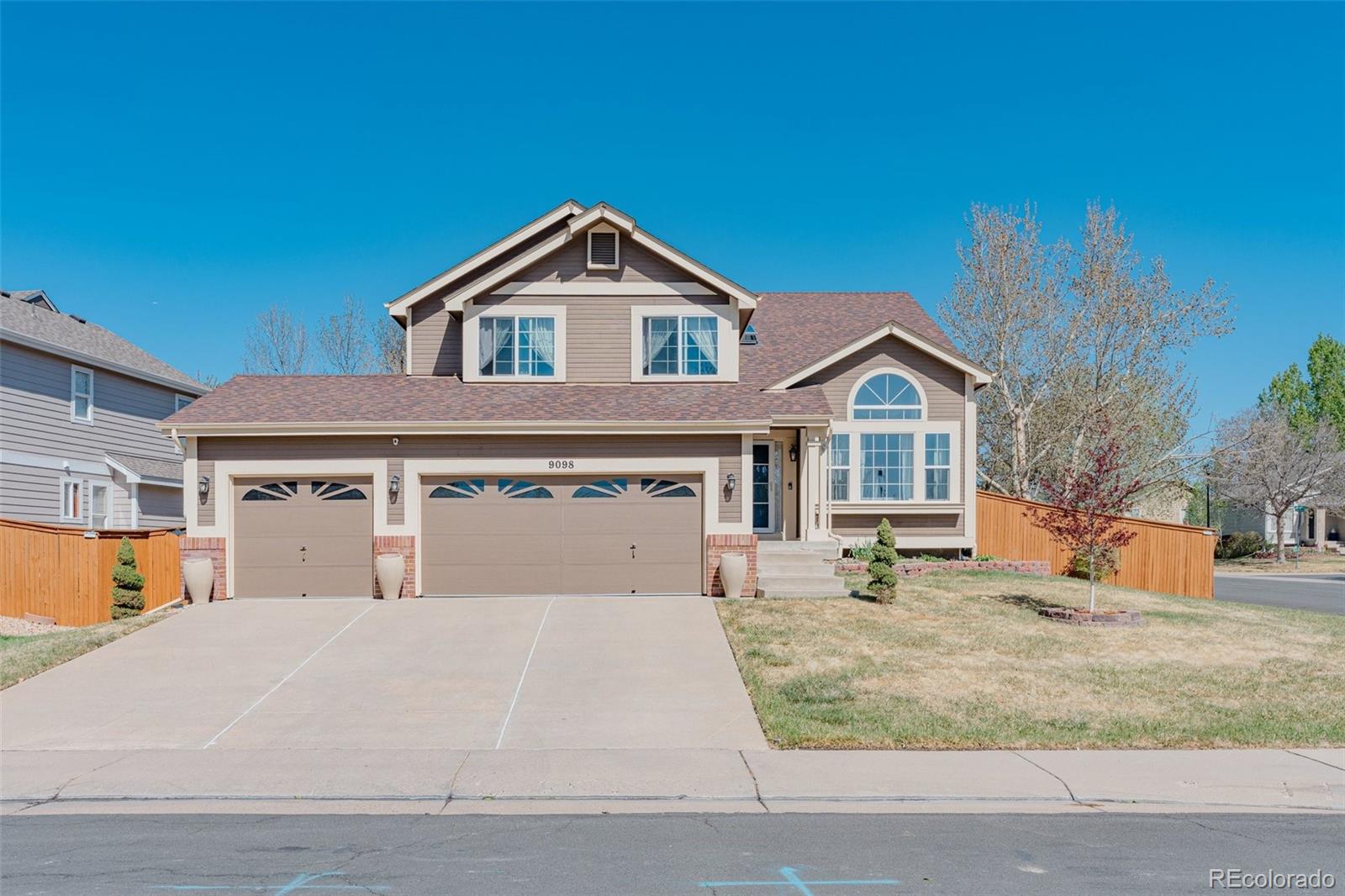 9098 Goosander Way