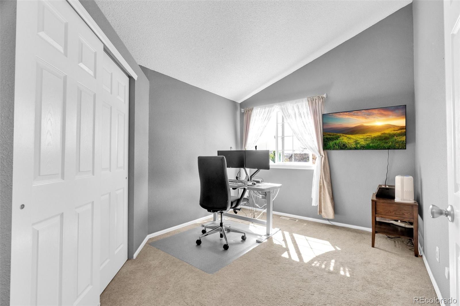 9098 Goosander Way