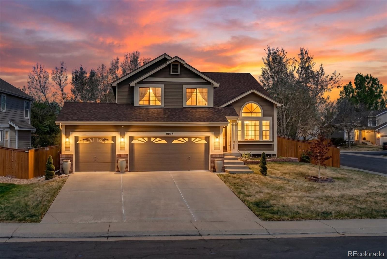 9098 Goosander Way