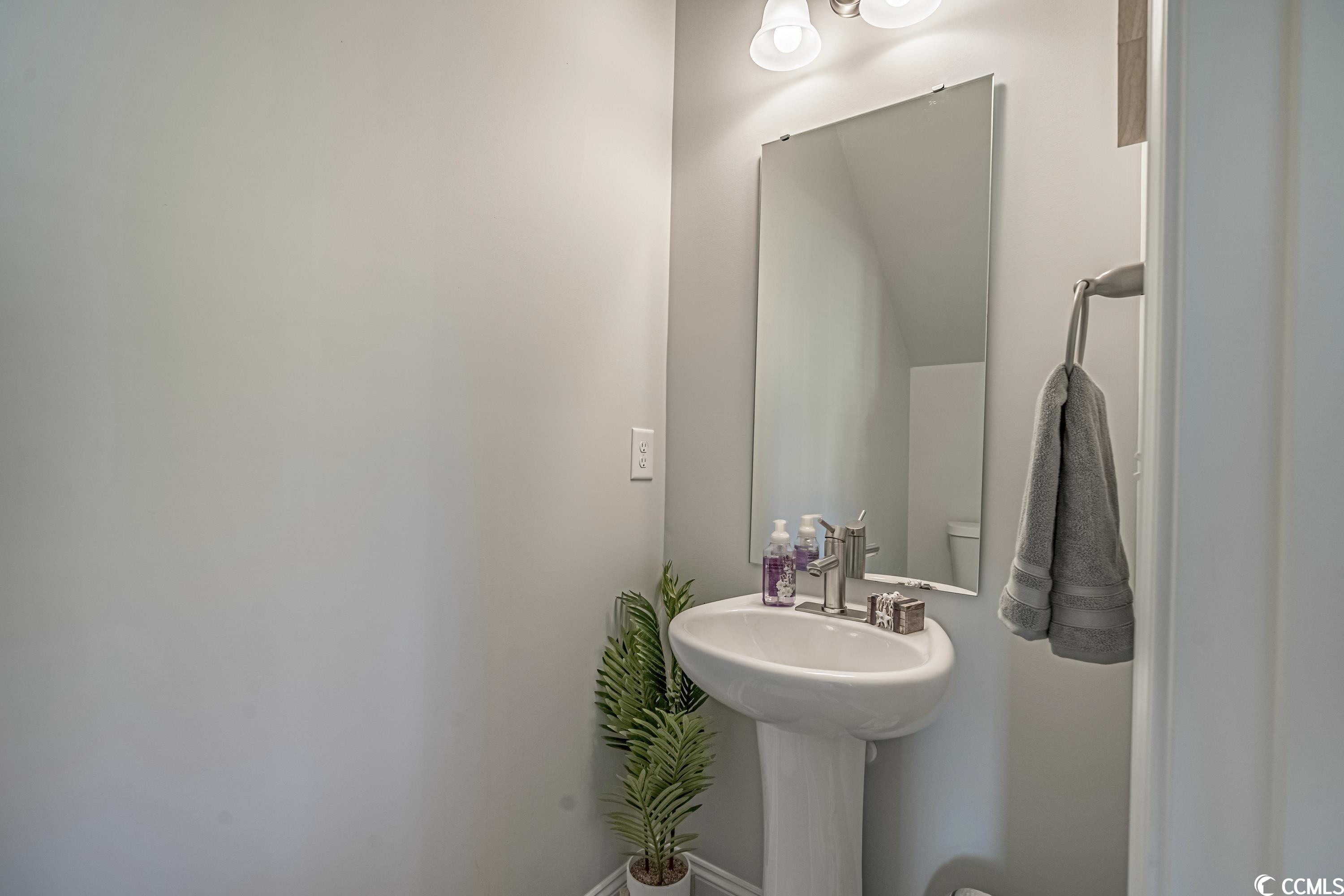 812 Moen Pl. Unit: 801 A