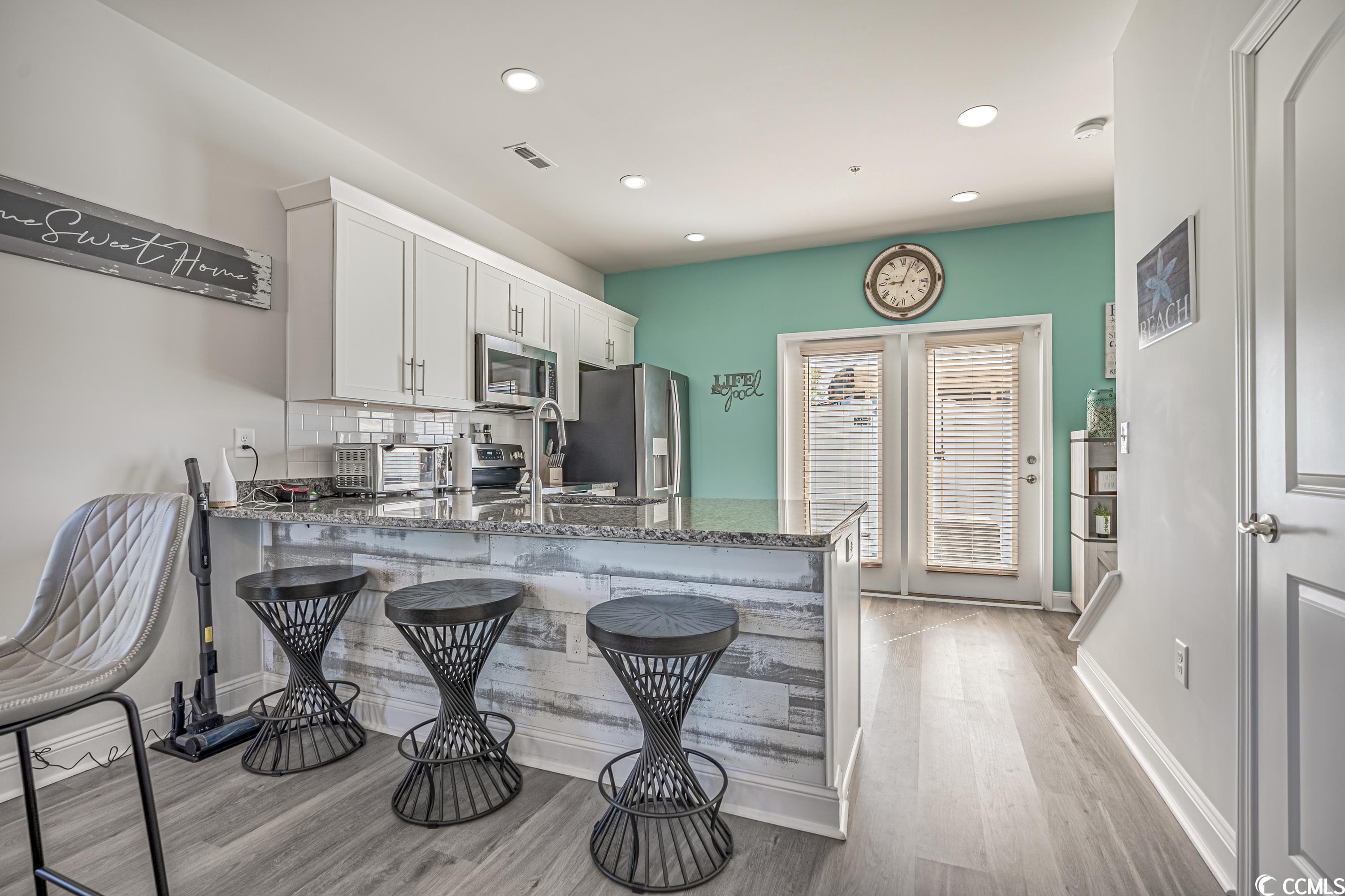 812 Moen Pl. Unit: 801 A