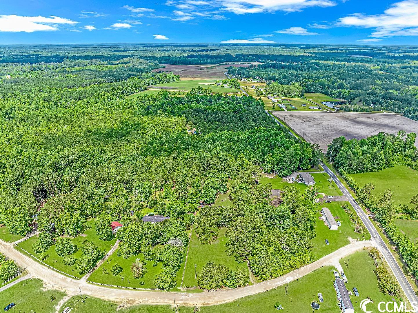 1406 Race Track Rd.