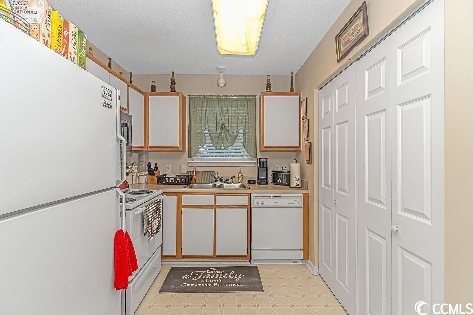 2407 James St. Unit: 110