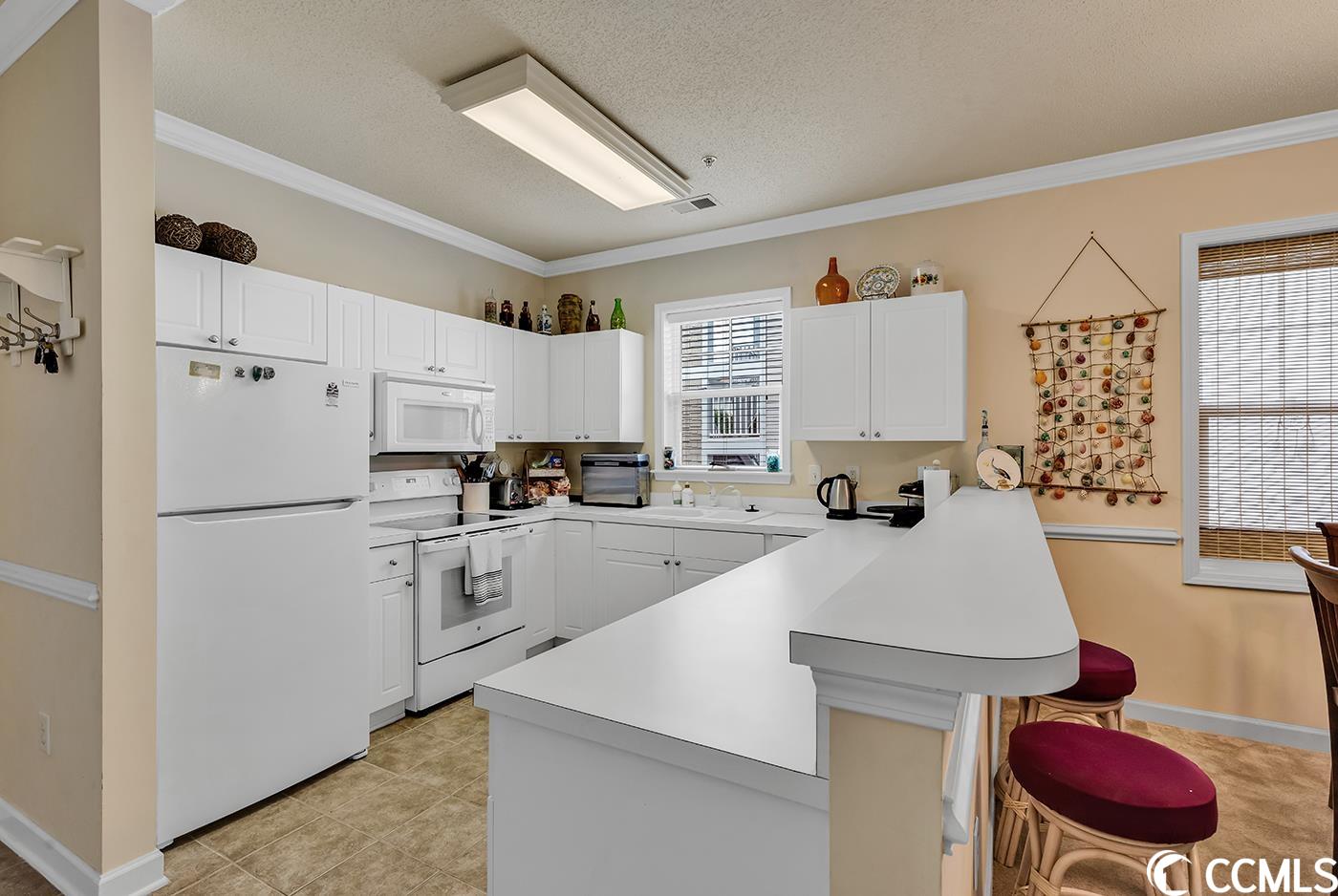 6253 Catalina Dr. Unit: 321