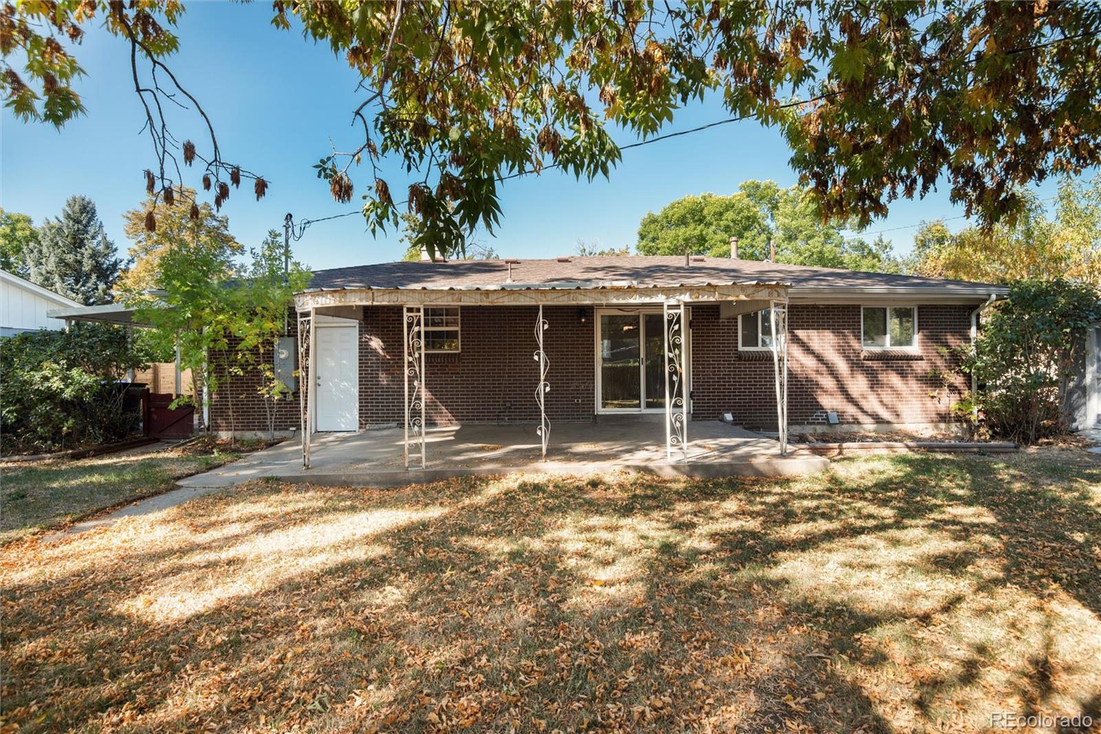 6020 Taft Court