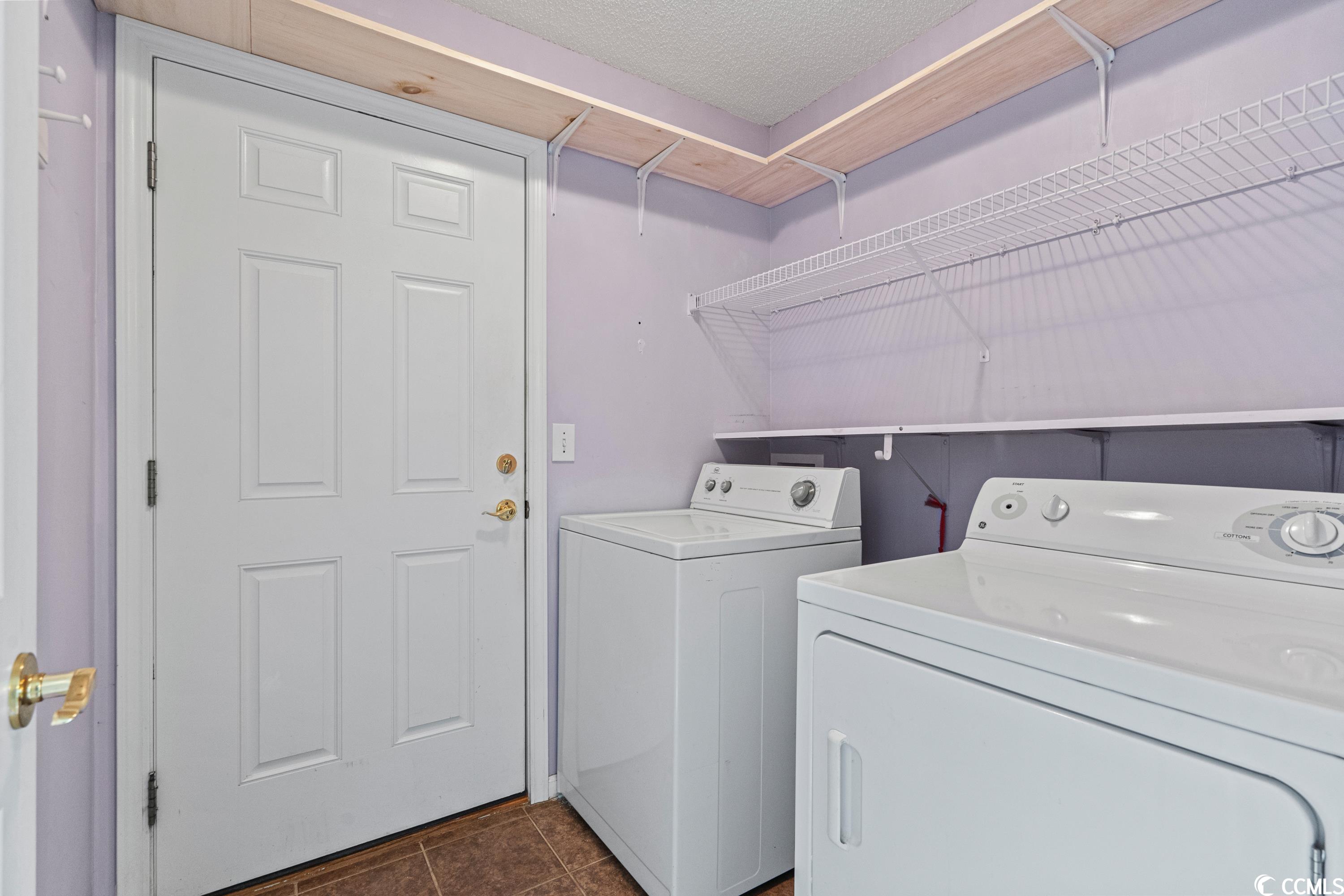 200 Covey Point Ct.