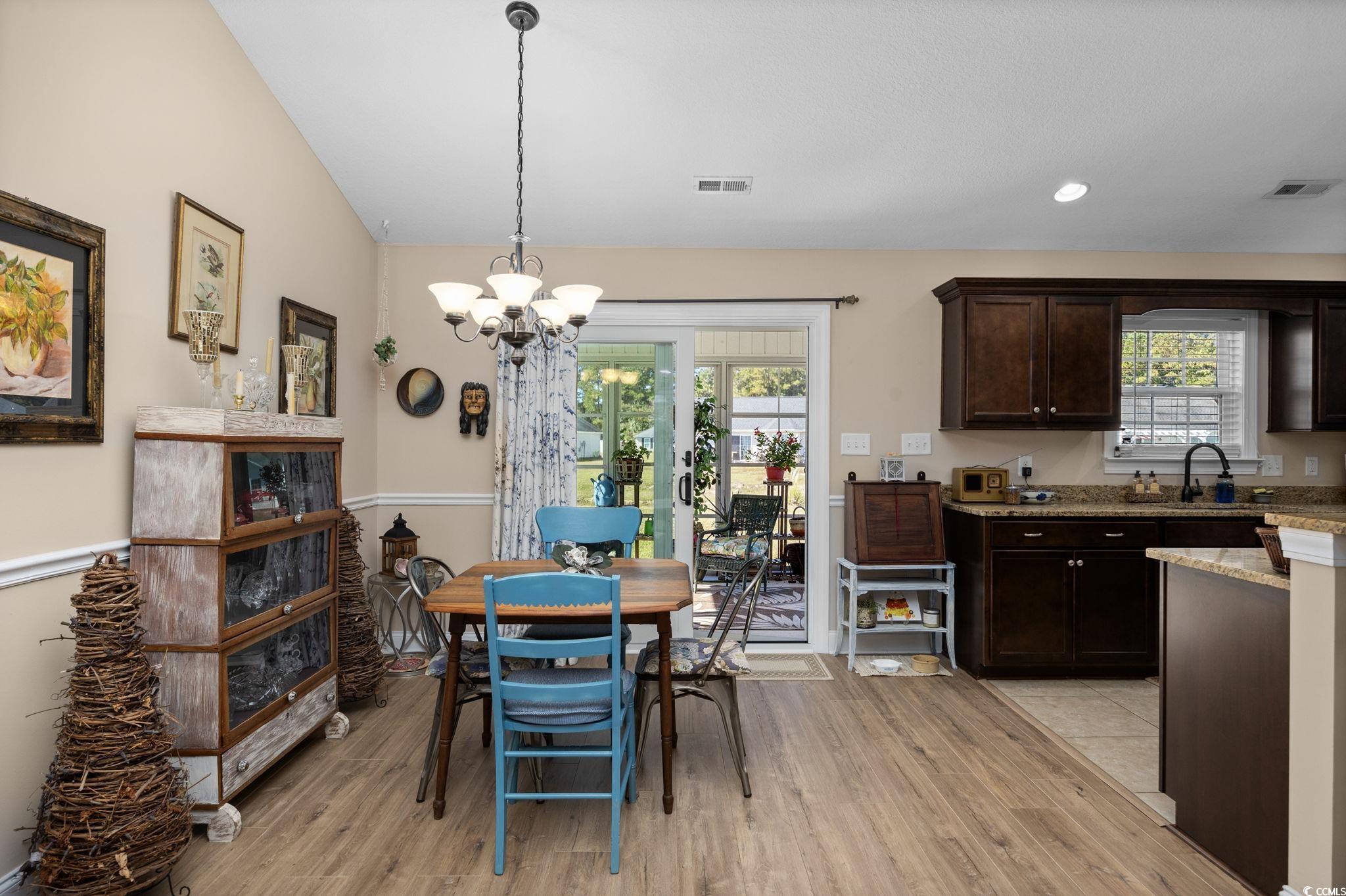 469 Oakham Dr.