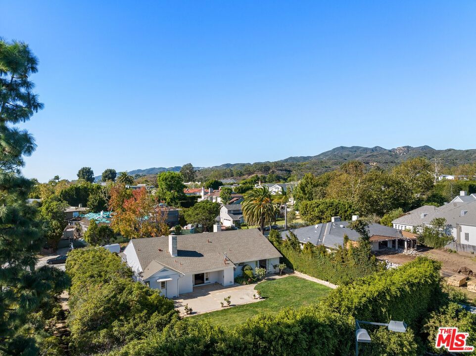 1300 Capri Drive