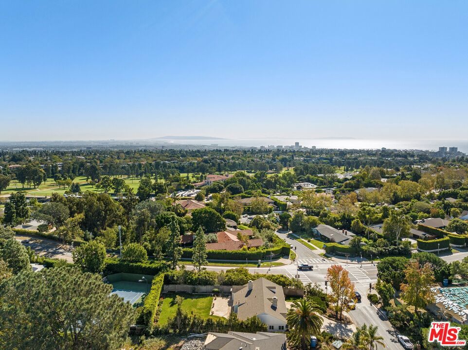 1300 Capri Drive