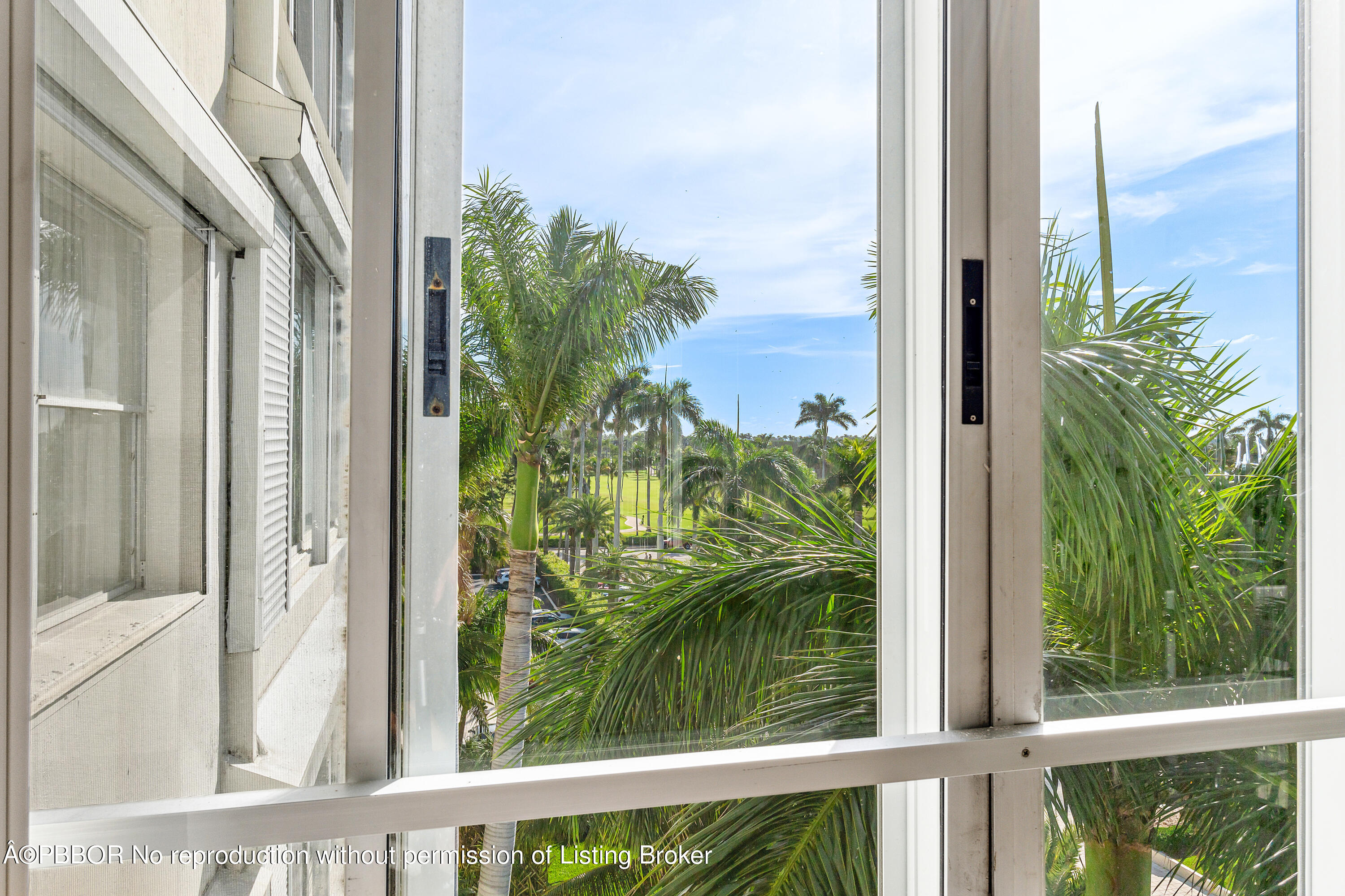 44 Cocoanut Row, 508/509A