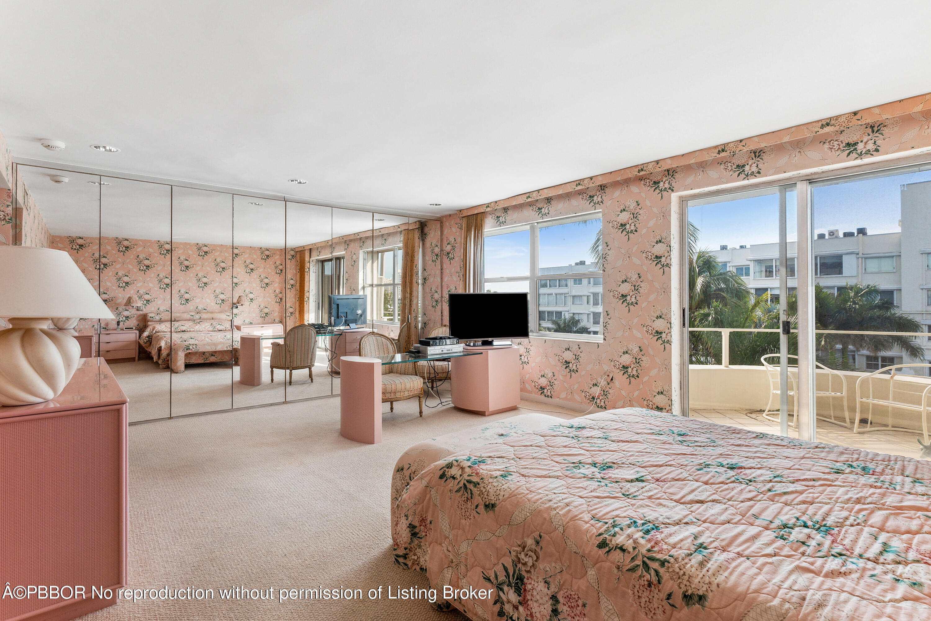 44 Cocoanut Row, 508/509A