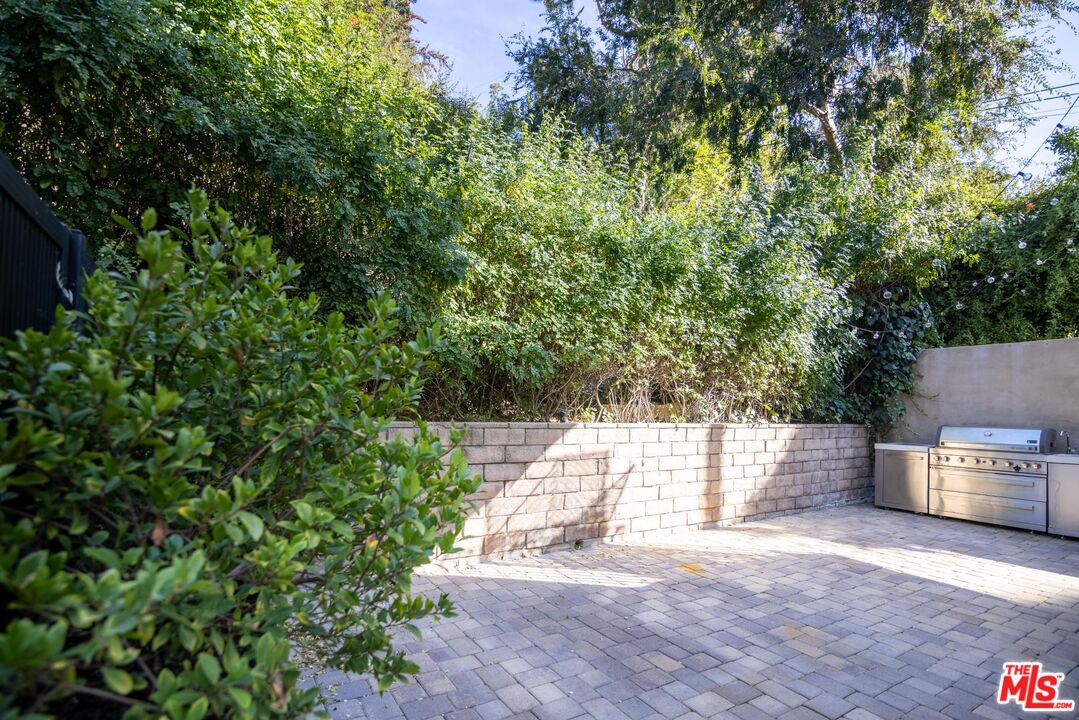 866 N Beverly Glen Blvd
