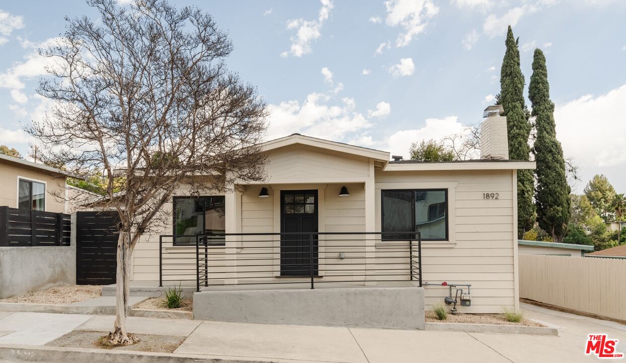 1892 N Avenue 51