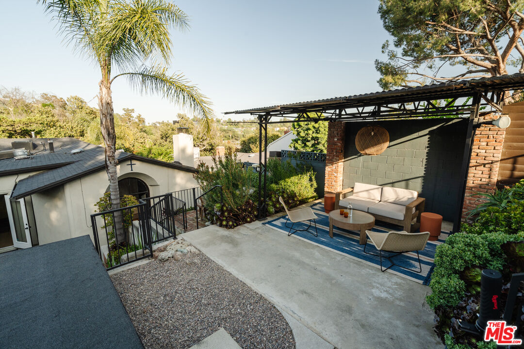 5229 Lunsford Dr
