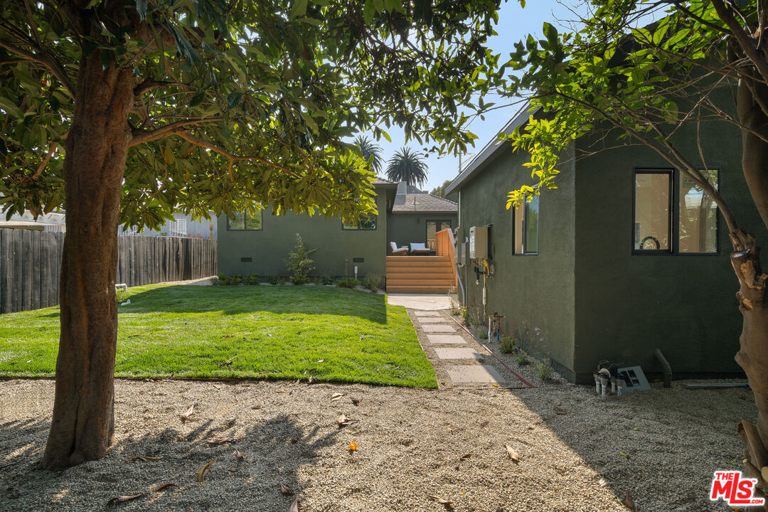 5722 Chesley Ave